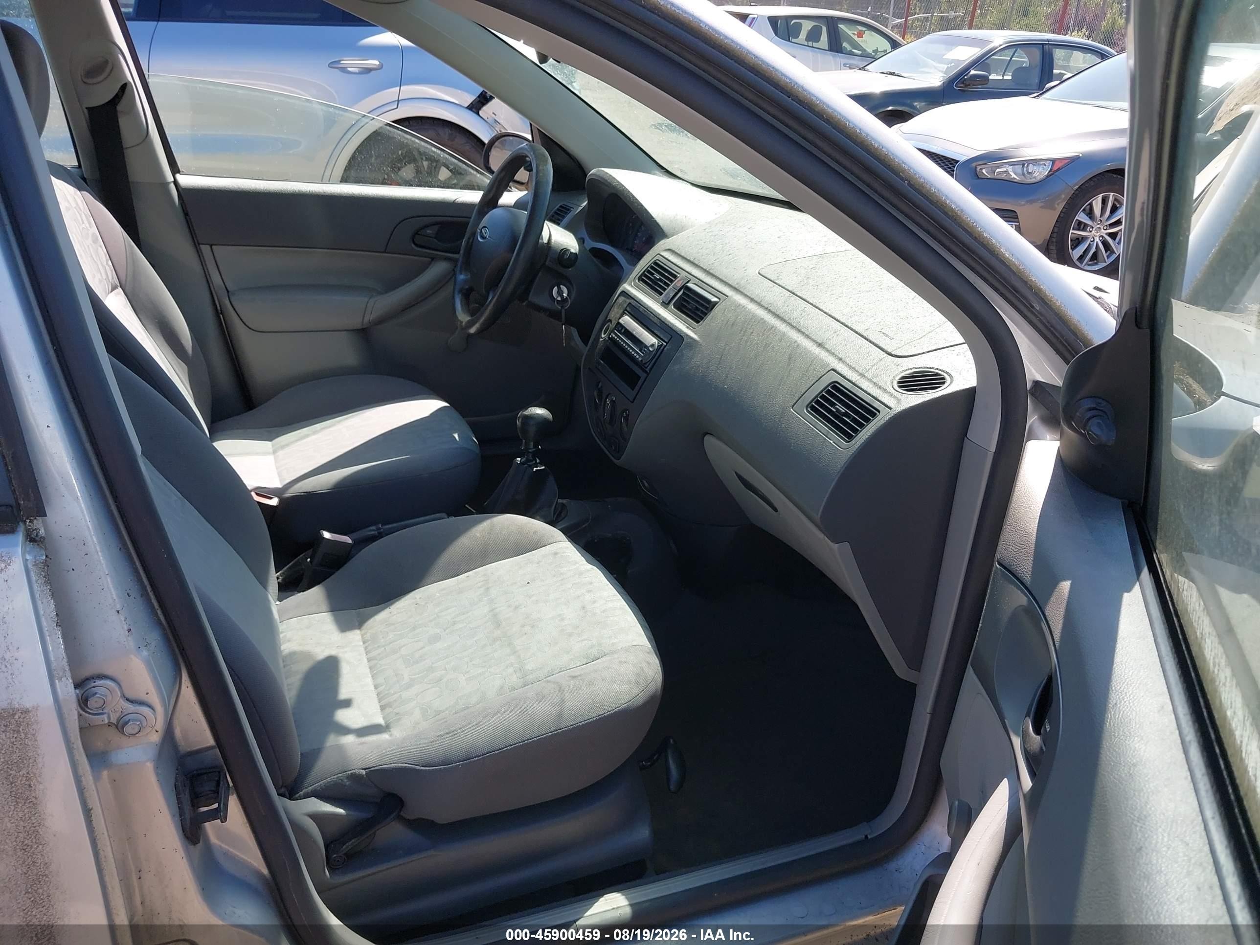 2005 Ford Focus Zx4 Серебряный vin: 1FAFP34N35W279547