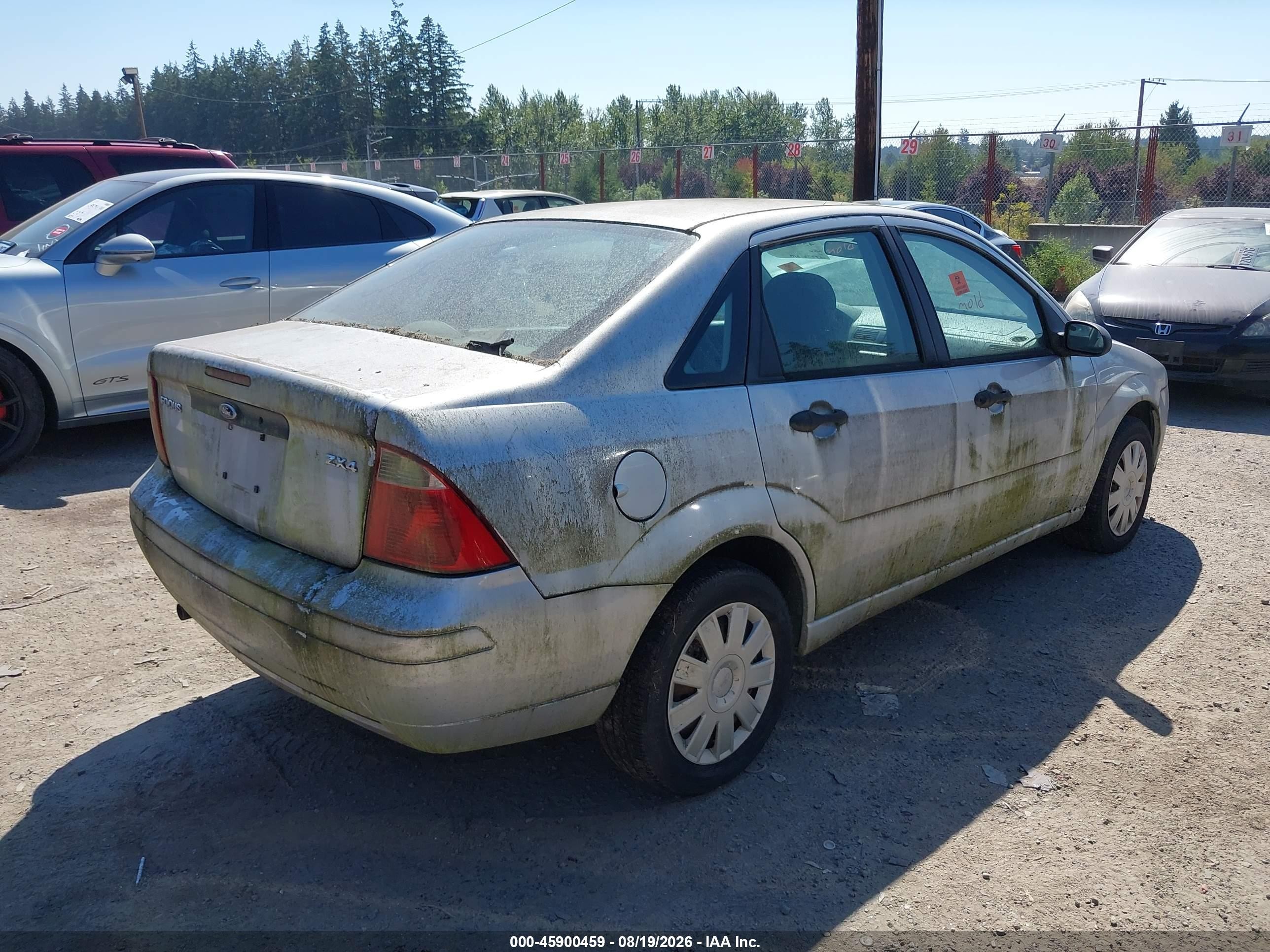 2005 Ford Focus Zx4 Серебряный vin: 1FAFP34N35W279547