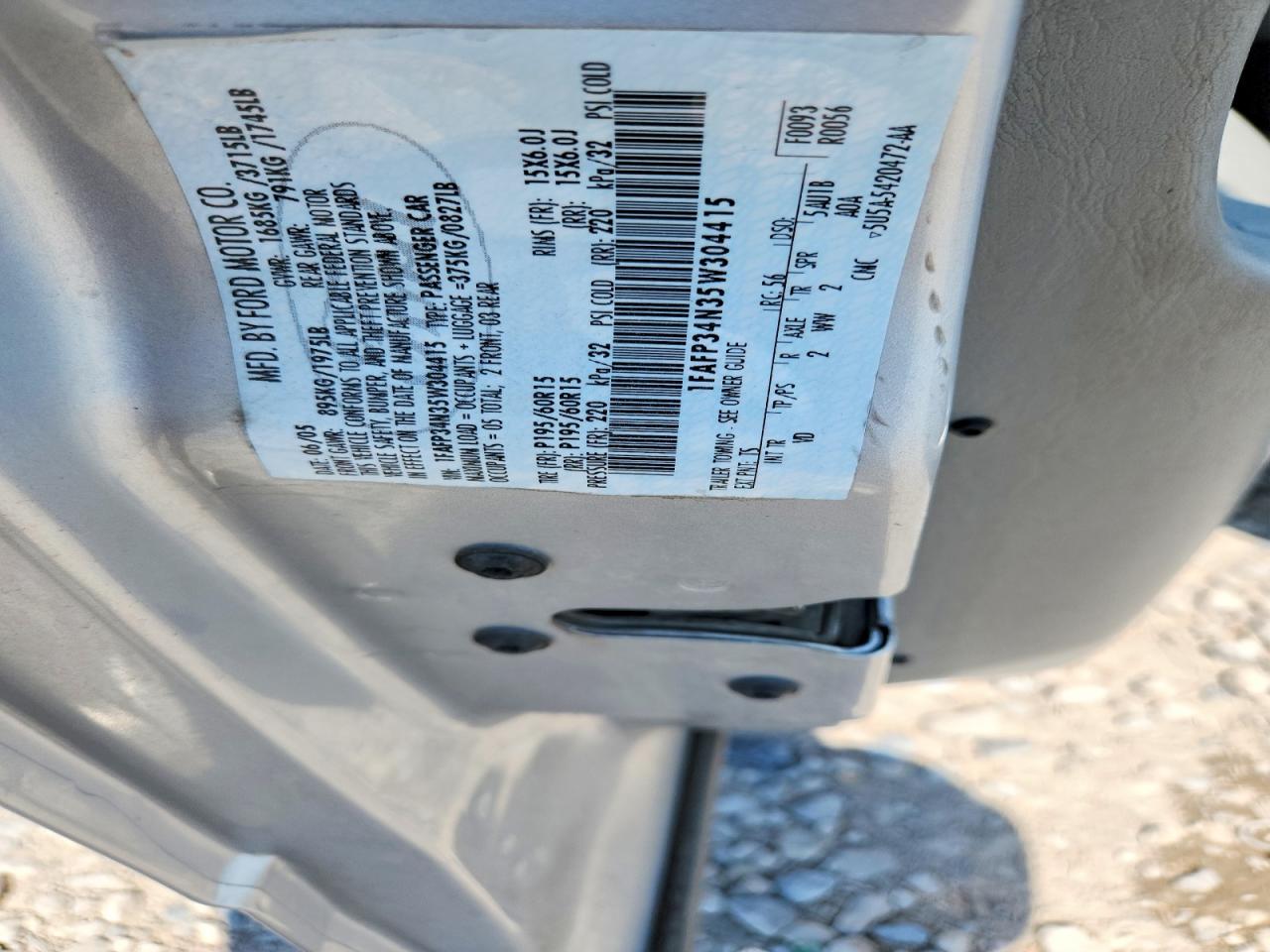 2005 Ford Focus Zx4 Серебряный vin: 1FAFP34N35W304415