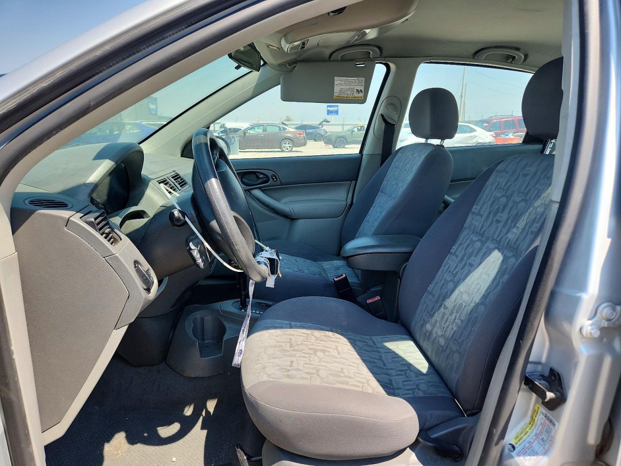 2005 Ford Focus Zx4 Серебряный vin: 1FAFP34N35W304415