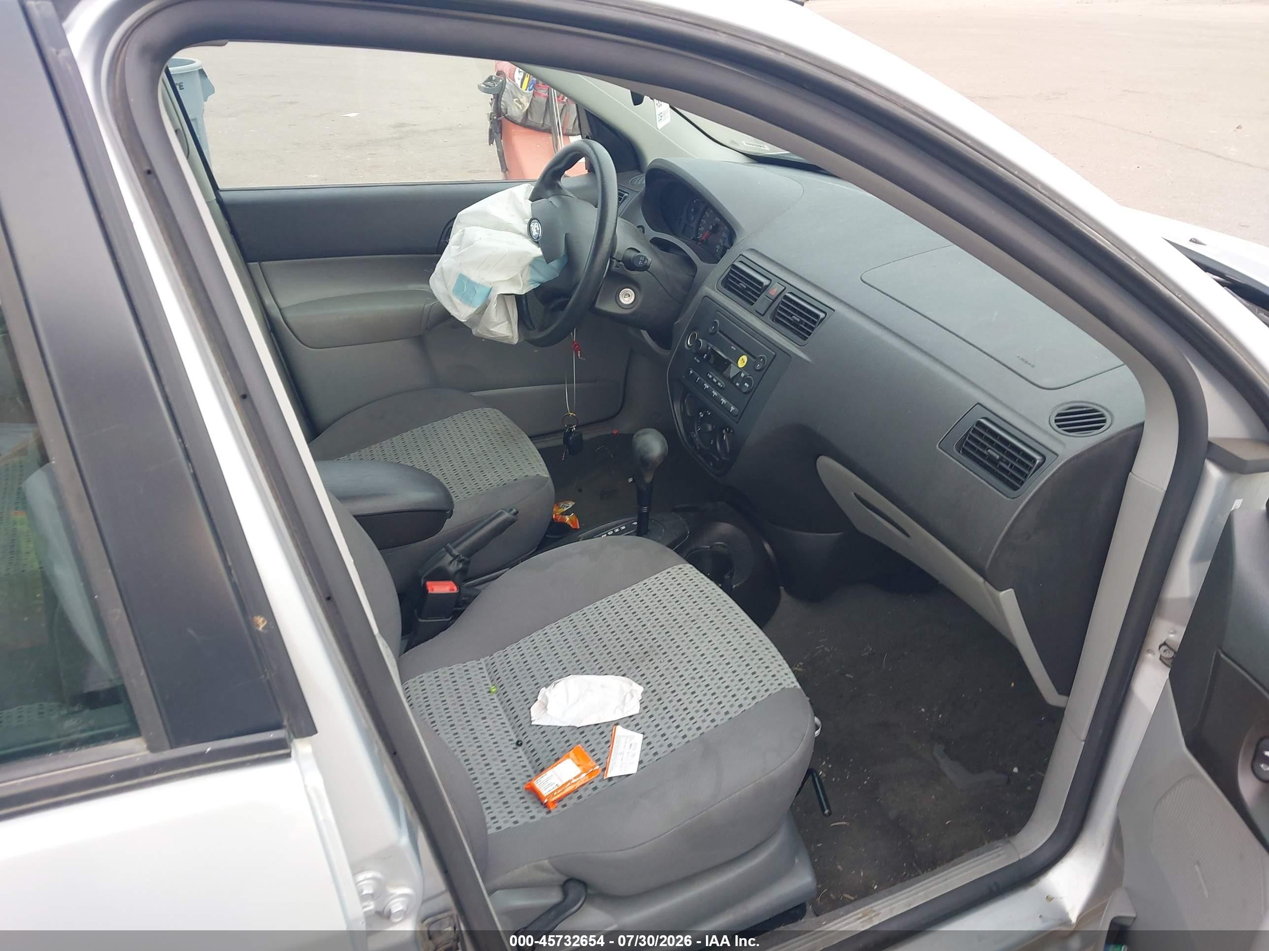 2007 Ford Focus Zx4/s/se/ses Silver vin: 1FAFP34N37W122748