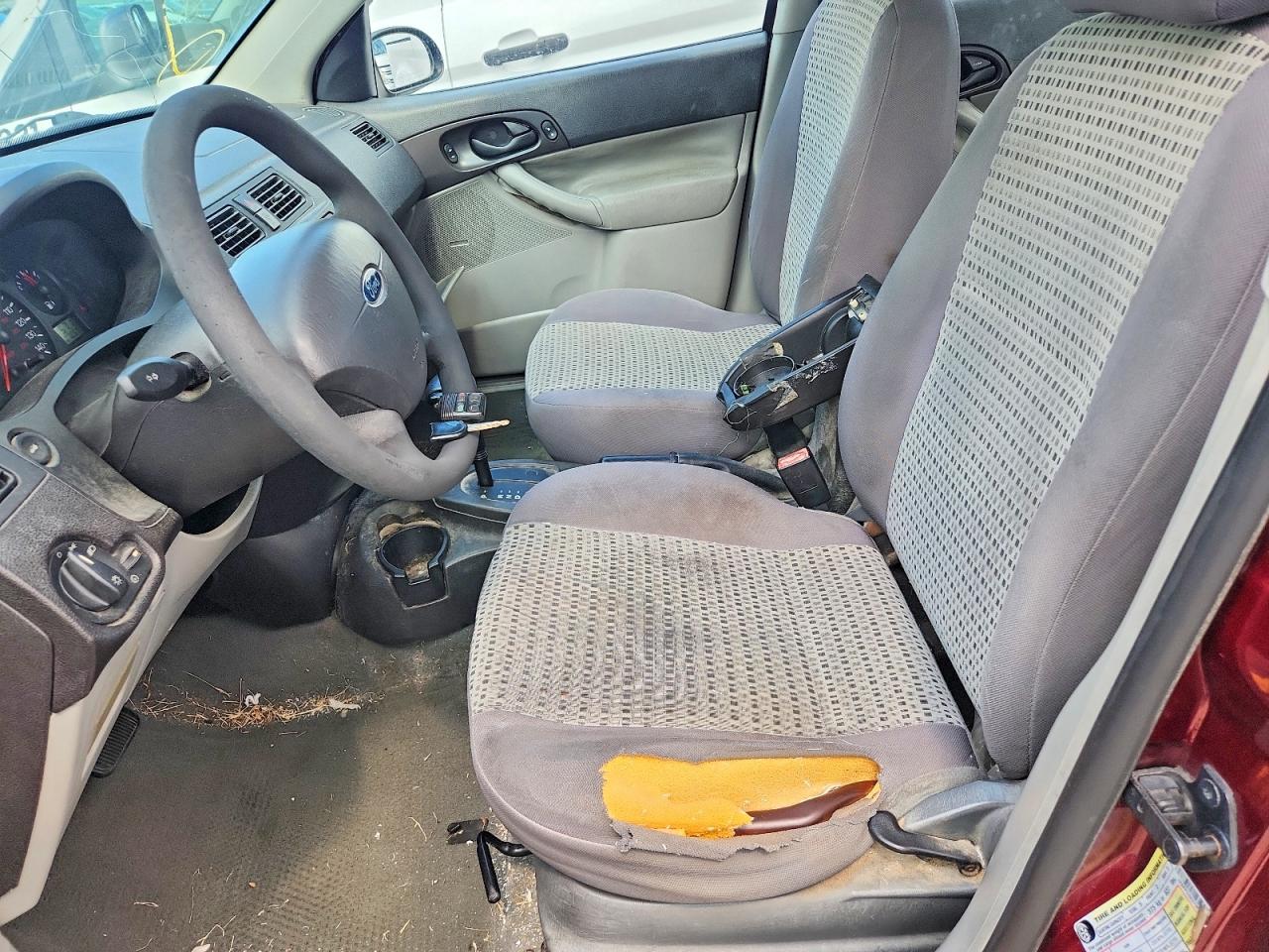 2007 Ford Focus Zx4 Maroon vin: 1FAFP34N37W279759