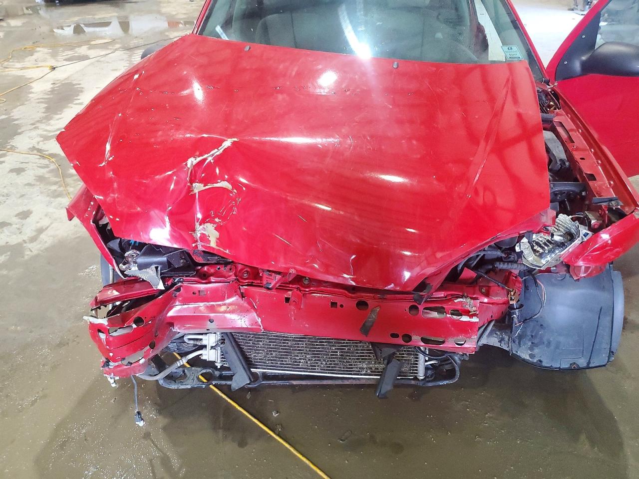 2007 Ford Focus Zx4 Red vin: 1FAFP34N37W286355