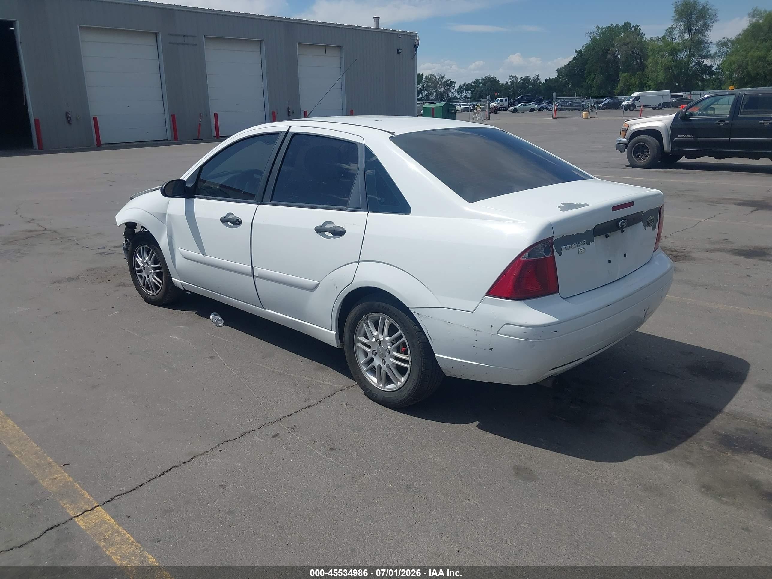 2007 Ford Focus S/se/ses White vin: 1FAFP34N37W301534