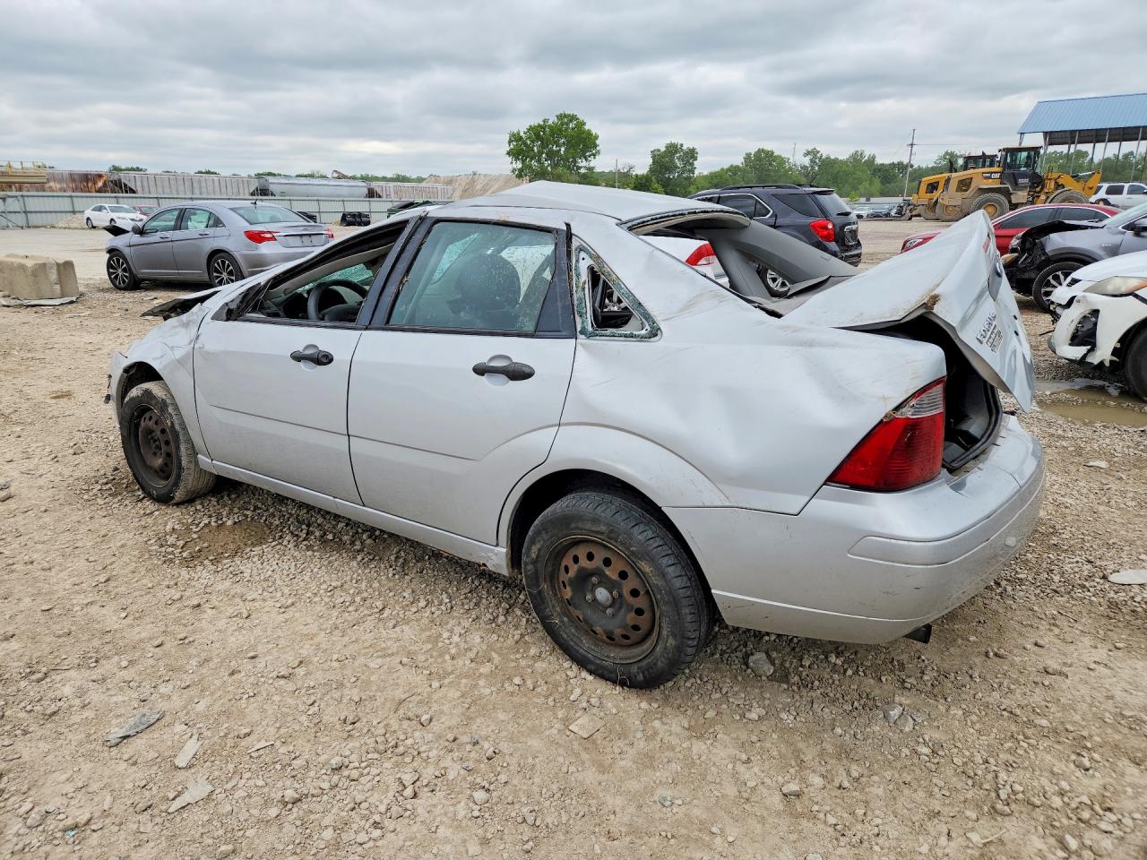 2005 Ford Focus Zx4 Silver vin: 1FAFP34N45W111027