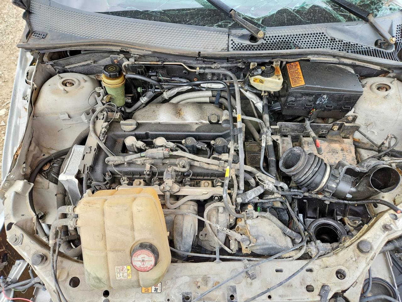 2005 Ford Focus Zx4 Silver vin: 1FAFP34N45W111027