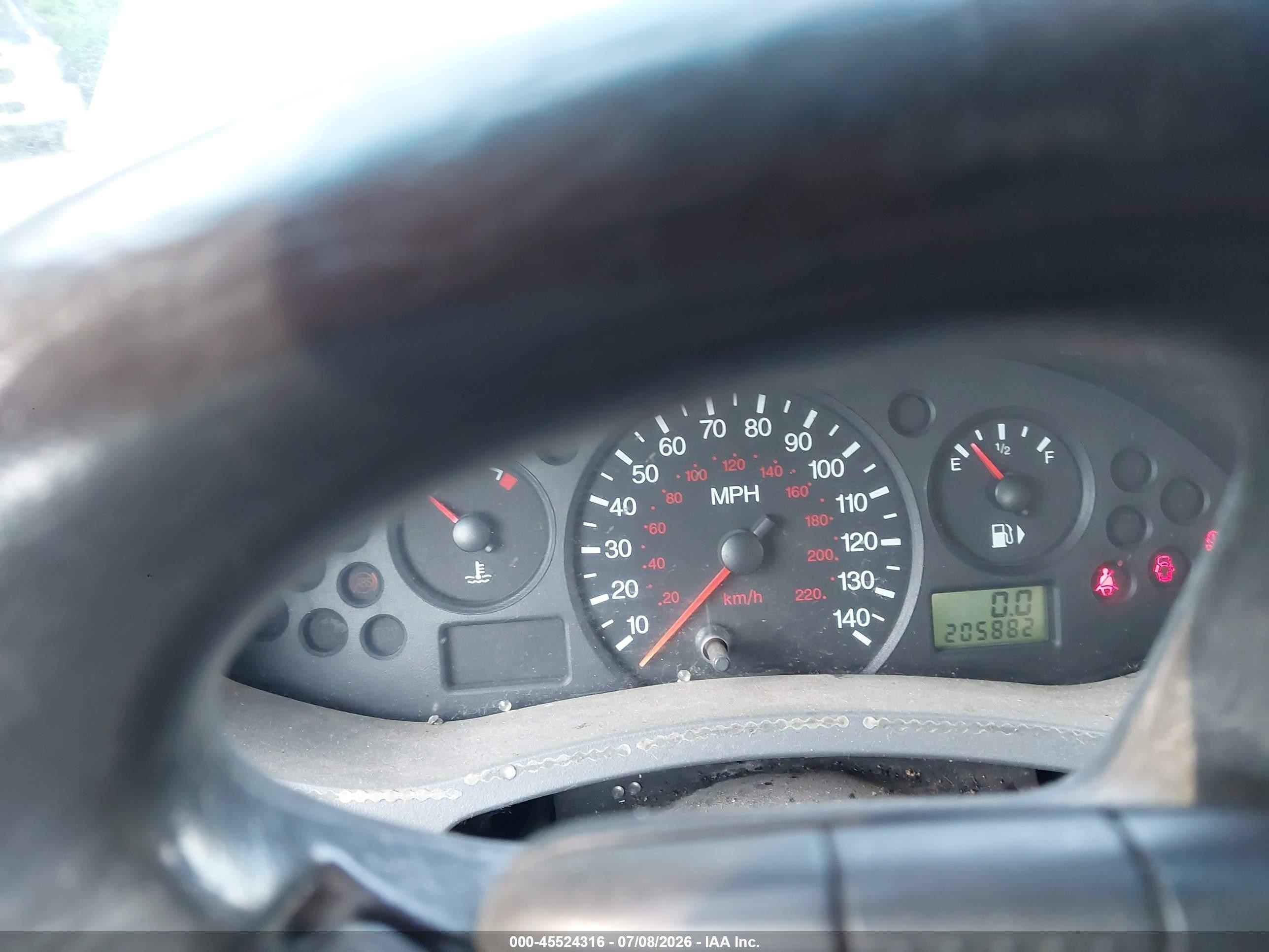 2005 Ford Focus Zx4 Silver vin: 1FAFP34N45W251854