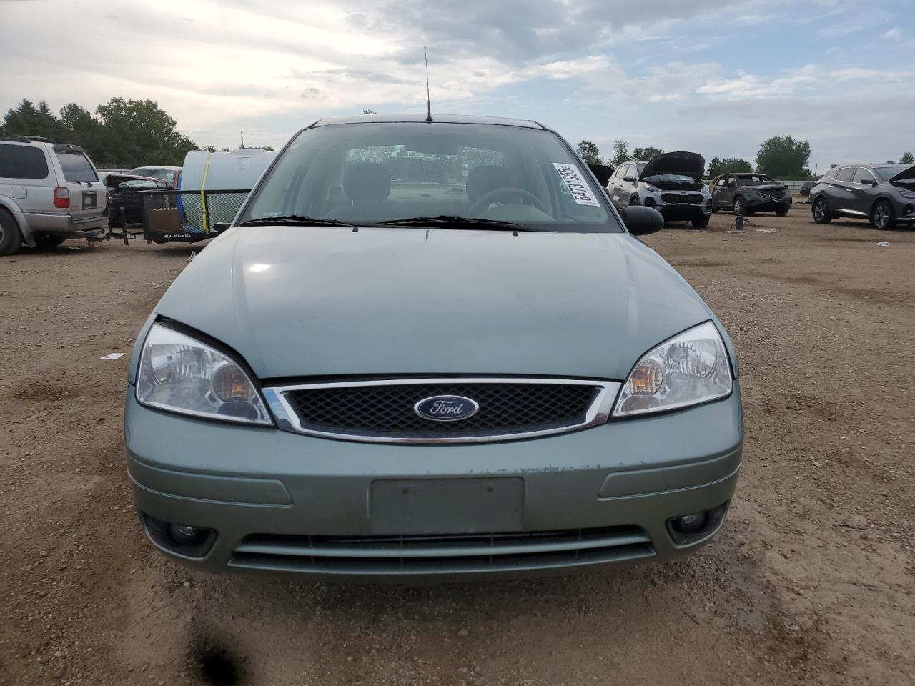 2005 Ford Focus Zx4 Teal vin: 1FAFP34N45W265169