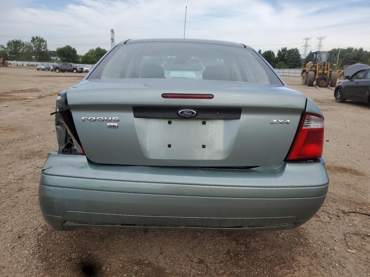 2005 Ford Focus Zx4 Teal vin: 1FAFP34N45W265169