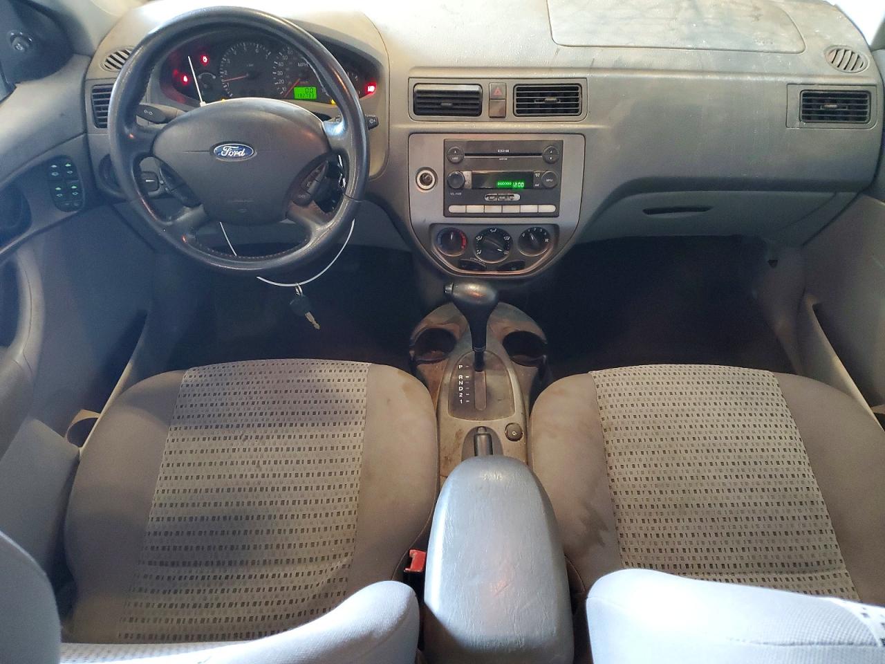 2005 Ford Focus Zx4 Silver vin: 1FAFP34N45W295207
