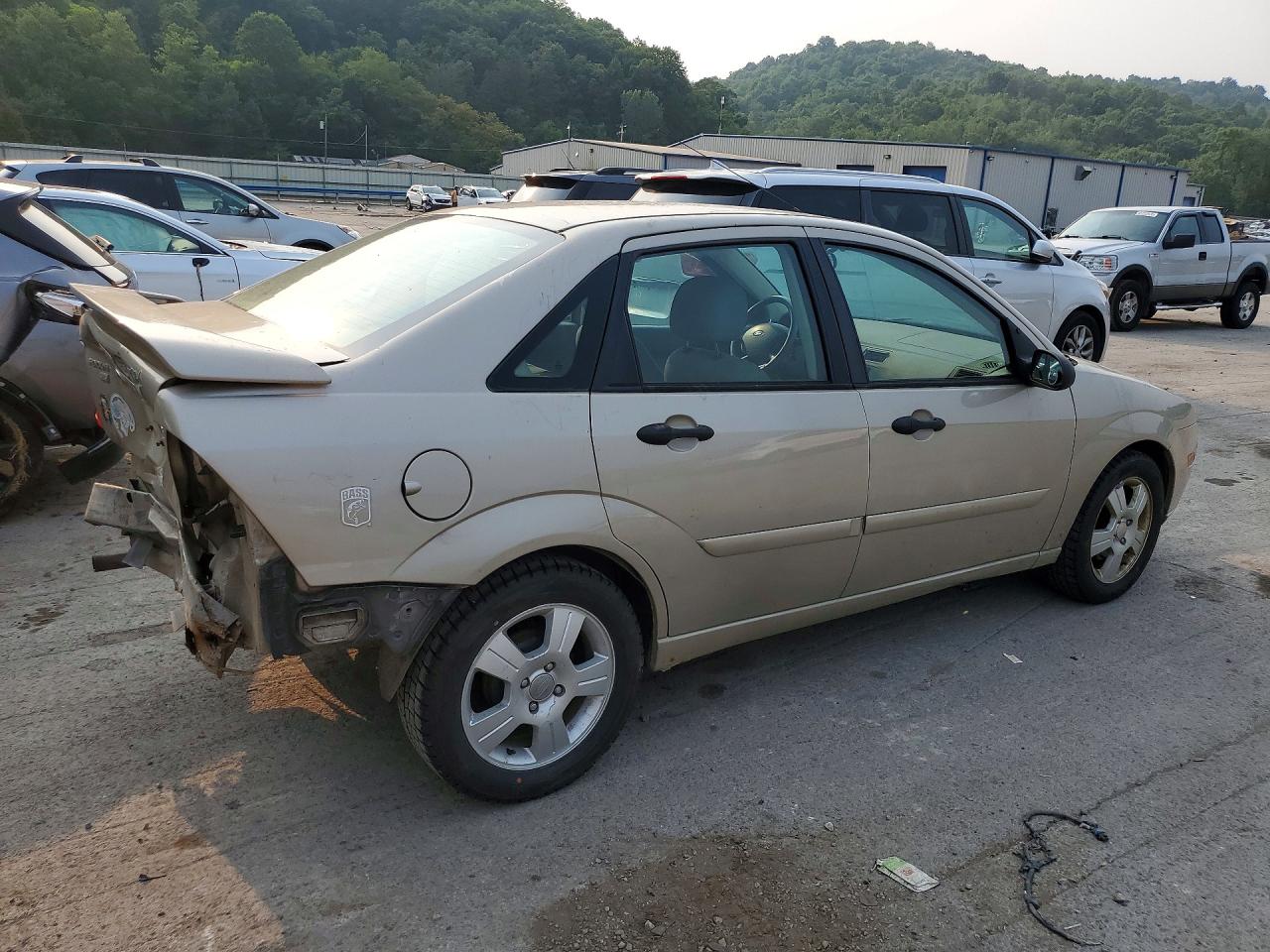 2006 Ford Focus Zx4 Beige vin: 1FAFP34N46W102538
