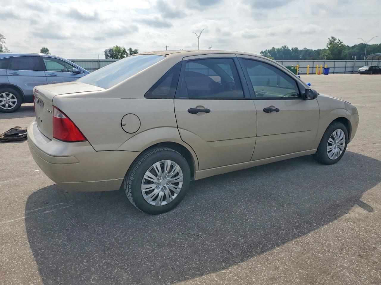 2006 Ford Focus Zx4 Gold vin: 1FAFP34N46W116276