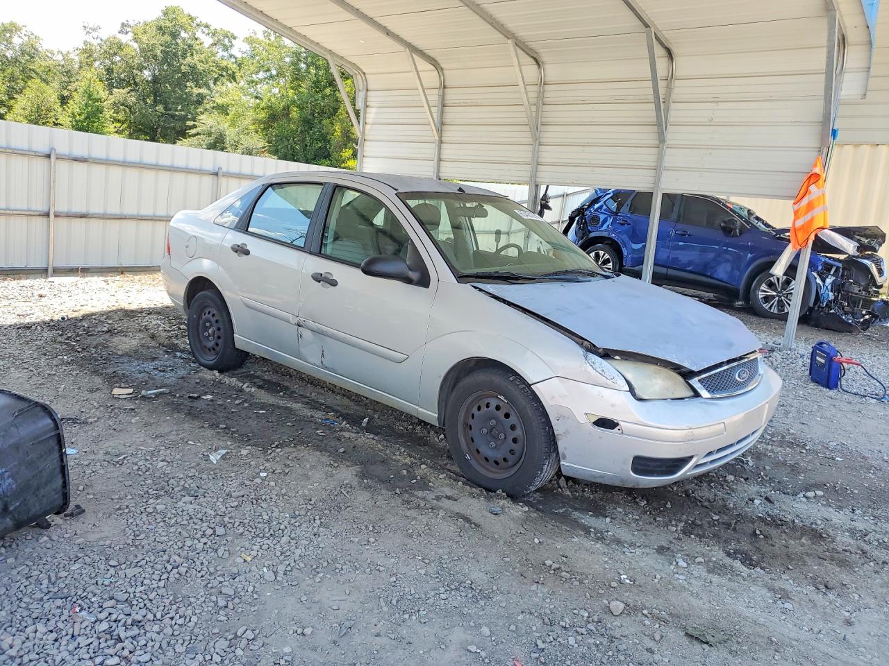 2007 Ford Focus Zx4 Silver vin: 1FAFP34N47W101410