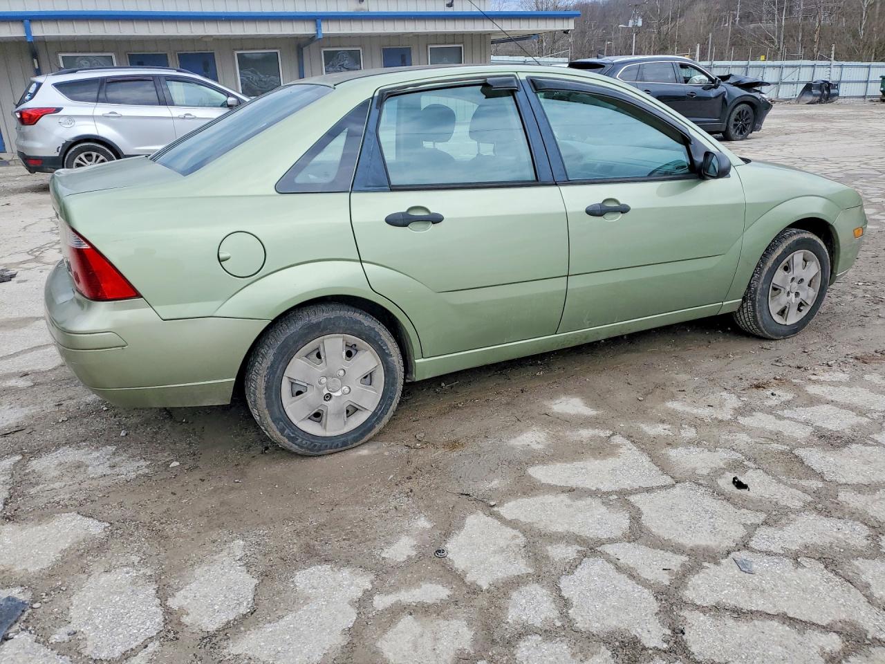 2007 Ford Focus Zx4 Green vin: 1FAFP34N47W135329