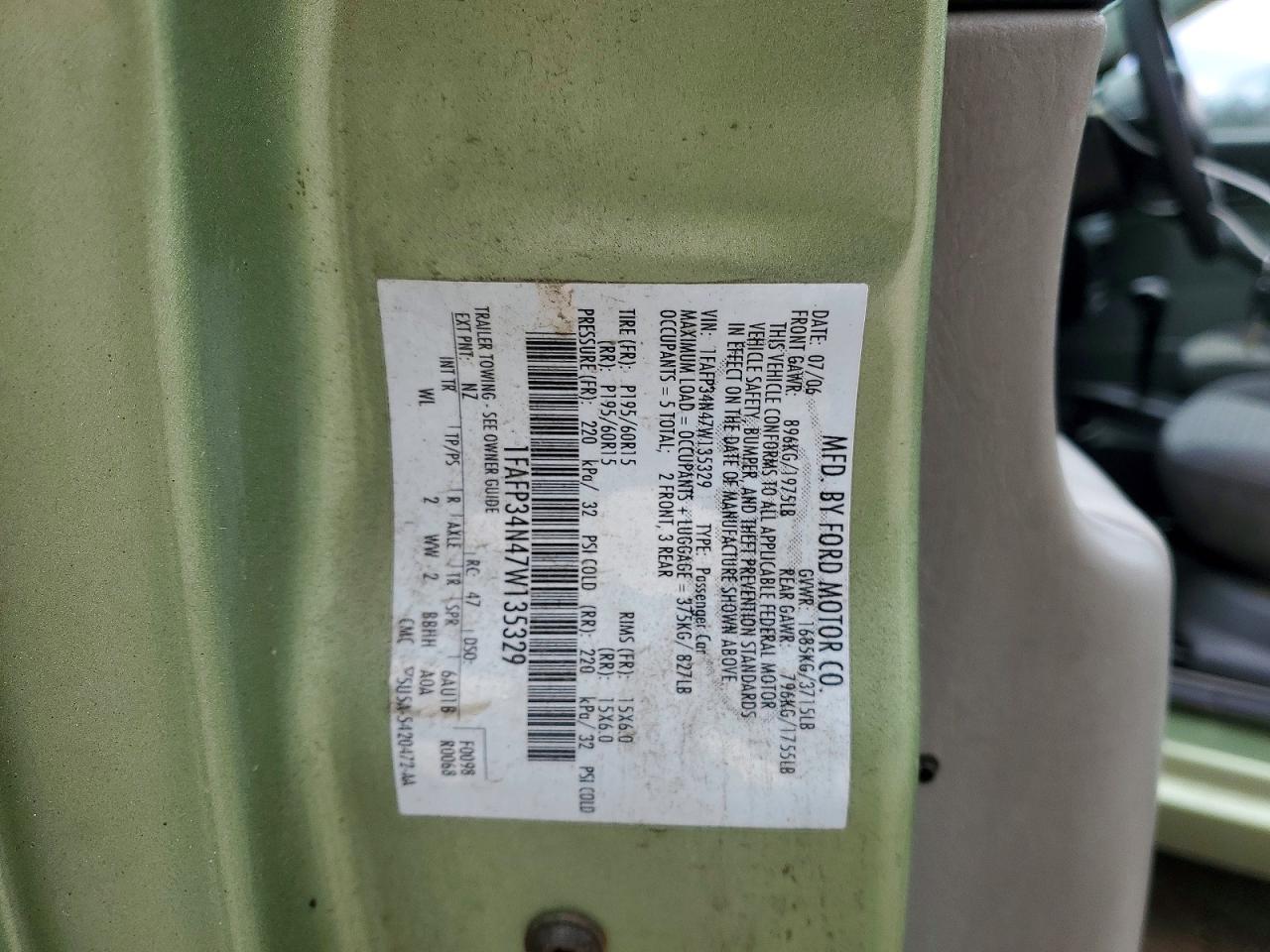 2007 Ford Focus Zx4 Green vin: 1FAFP34N47W135329