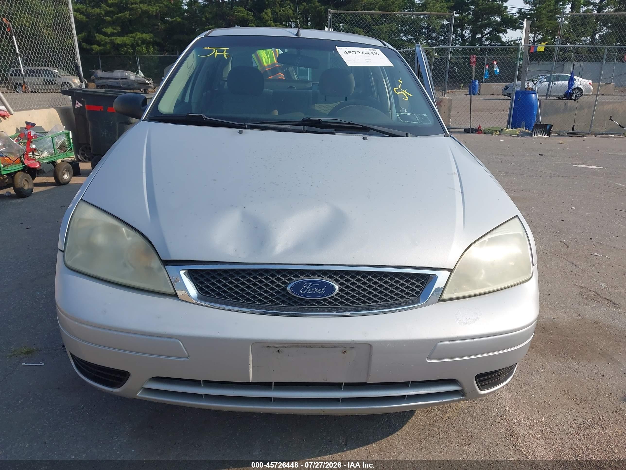 2007 Ford Focus S/se/ses Silver vin: 1FAFP34N47W272853