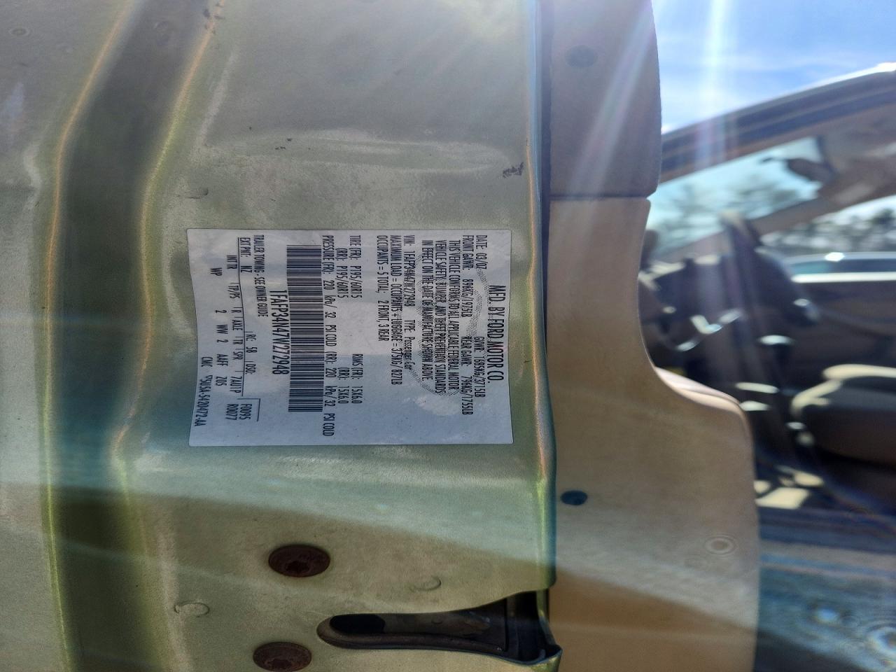 2007 Ford Focus Zx4 Green vin: 1FAFP34N47W272948