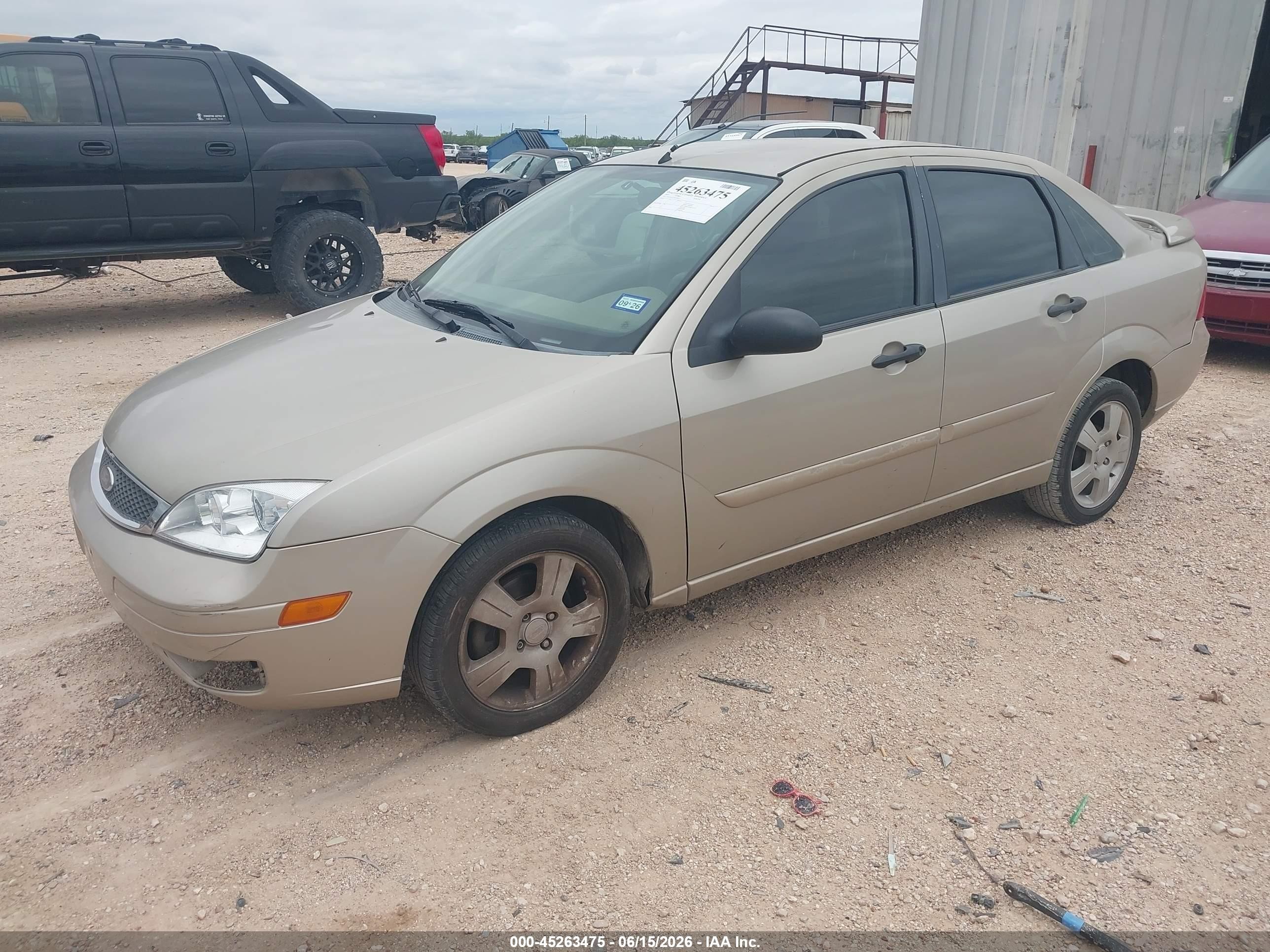 2007 Ford Focus S/se/ses Brown vin: 1FAFP34N47W330492