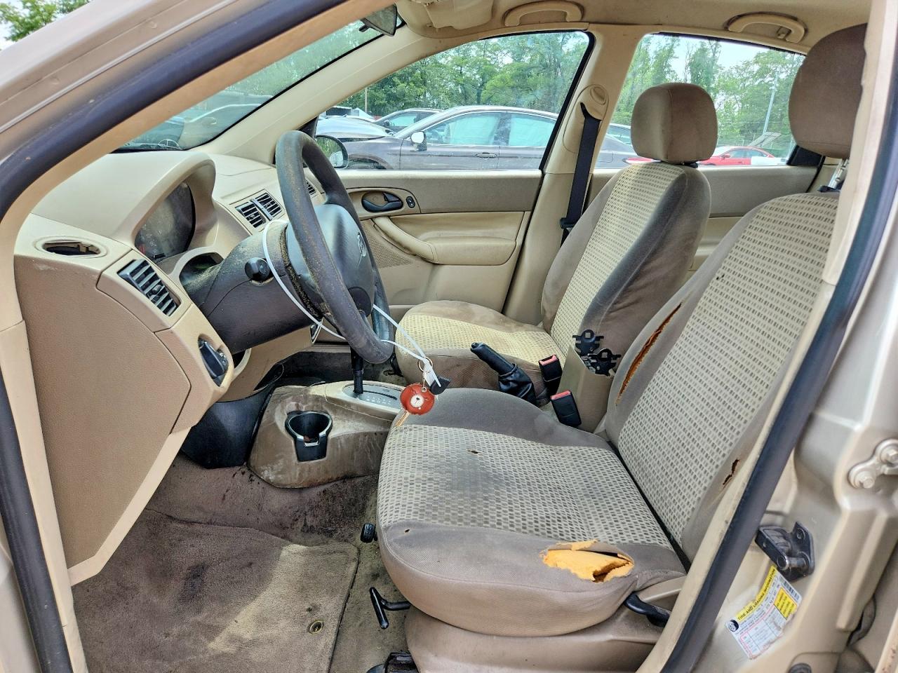 2007 Ford Focus Zx4 Tan vin: 1FAFP34N47W343923