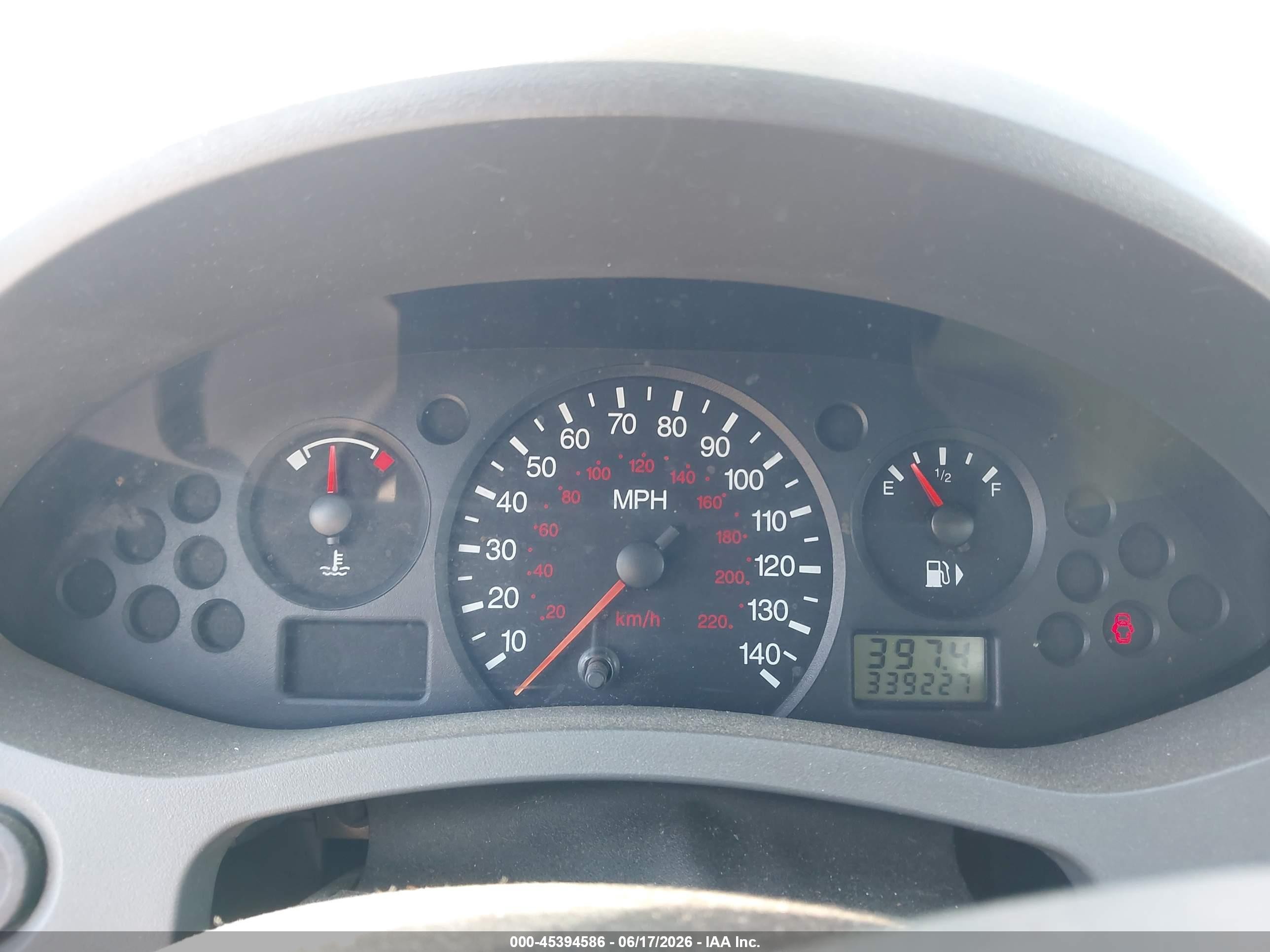 2005 Ford Focus Zx4 Burgundy vin: 1FAFP34N55W115295
