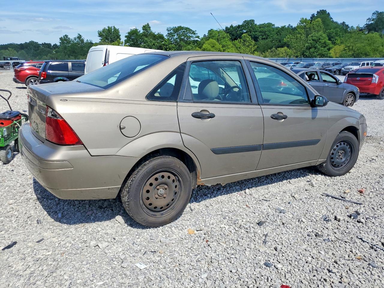 2005 Ford Focus Zx4 Золотой vin: 1FAFP34N55W118942