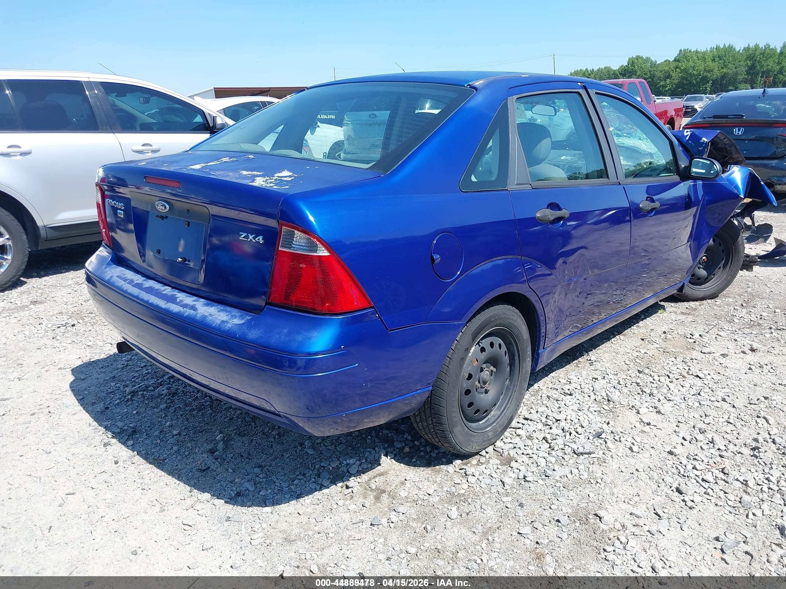 2005 Ford Focus Zx4 Blue vin: 1FAFP34N55W197402
