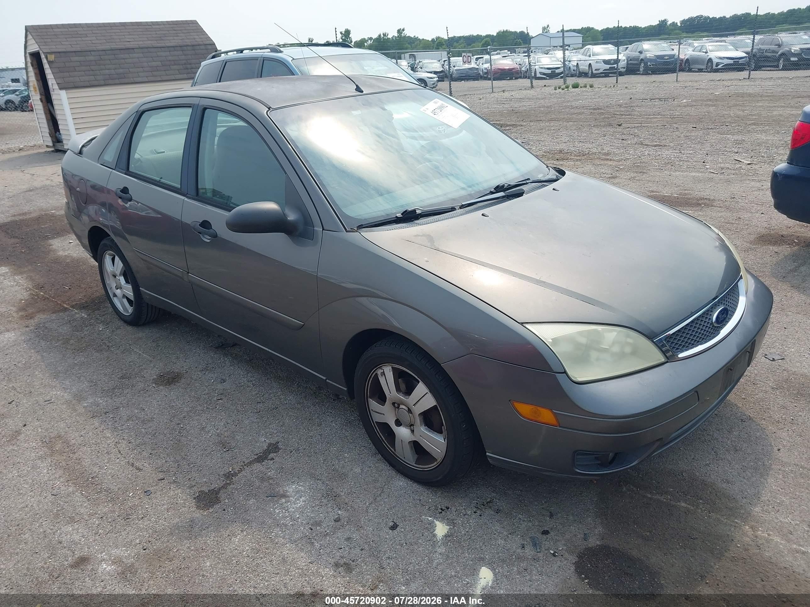 2005 Ford Focus Zx4 Gray vin: 1FAFP34N55W200976