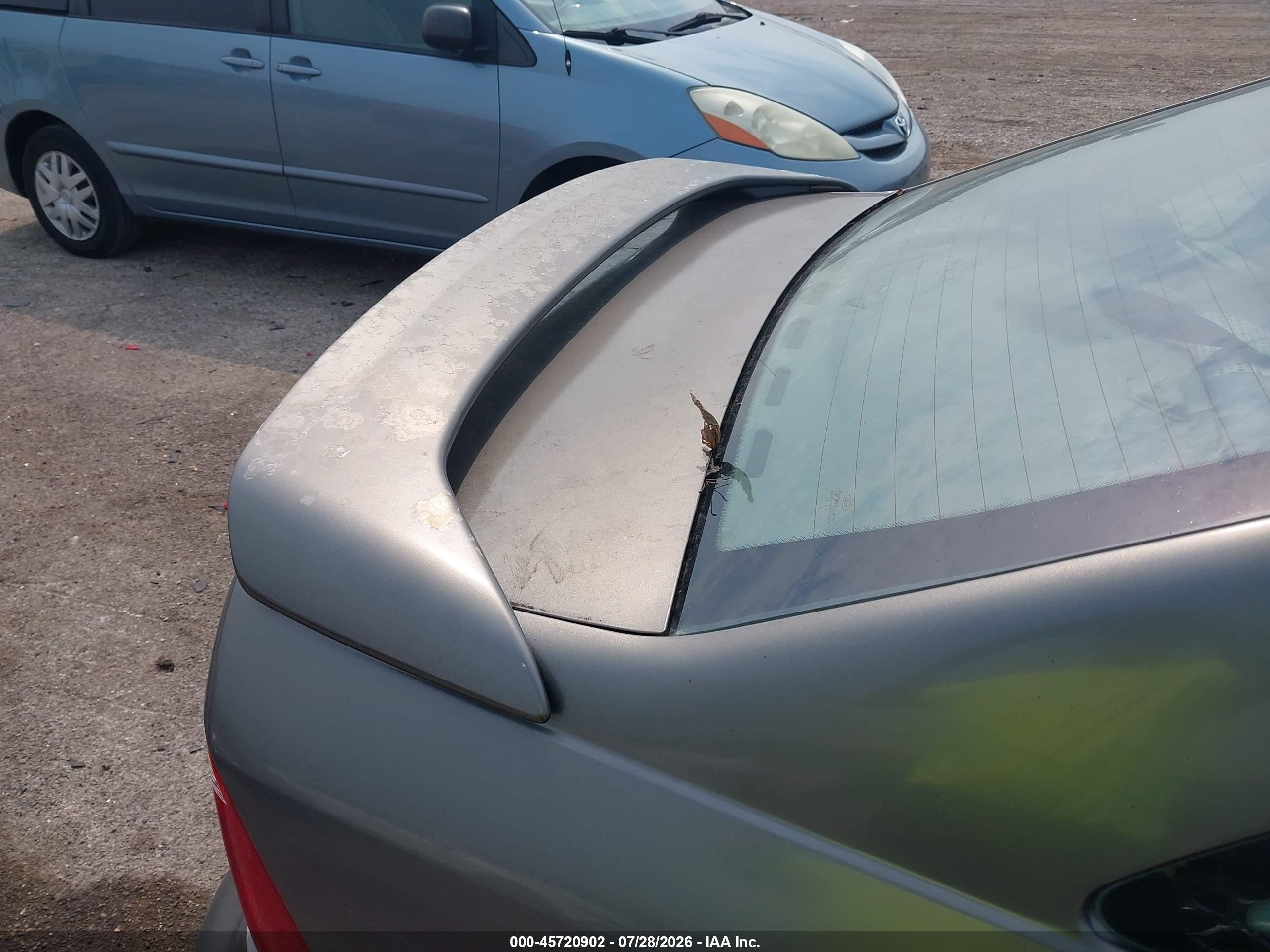 2005 Ford Focus Zx4 Gray vin: 1FAFP34N55W200976
