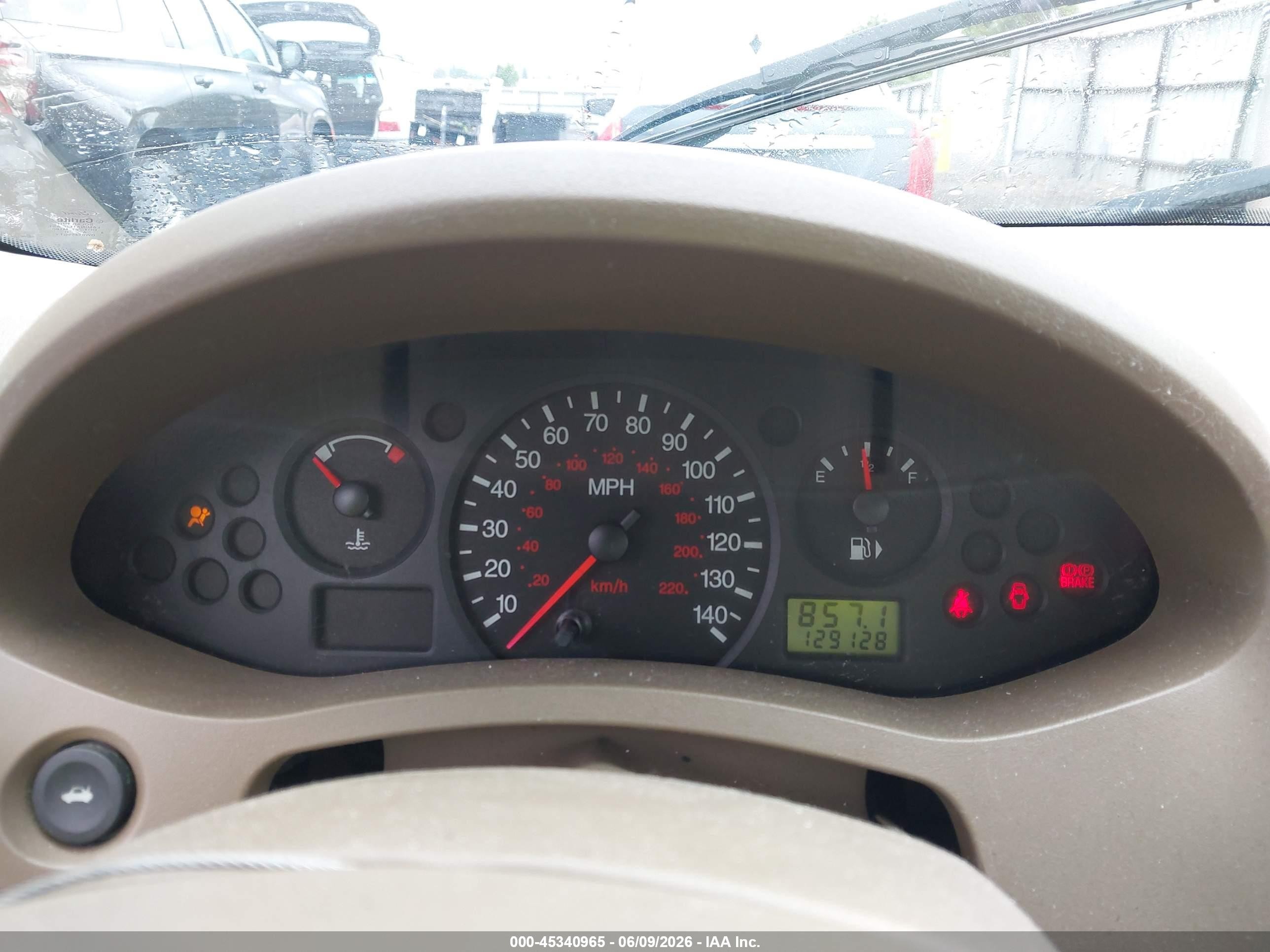2005 Ford Focus Zx4 Beige vin: 1FAFP34N55W232648