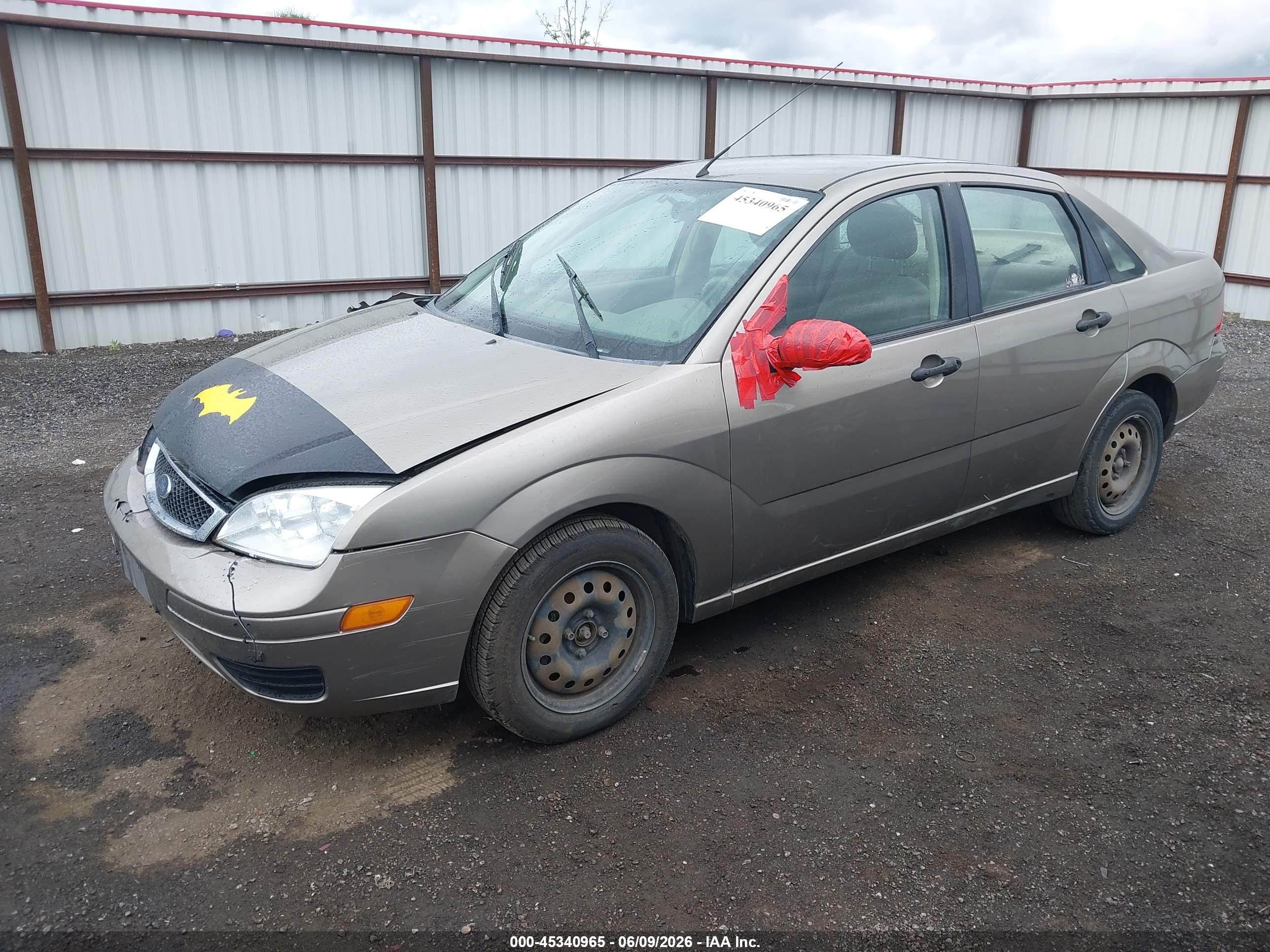 2005 Ford Focus Zx4 Beige vin: 1FAFP34N55W232648