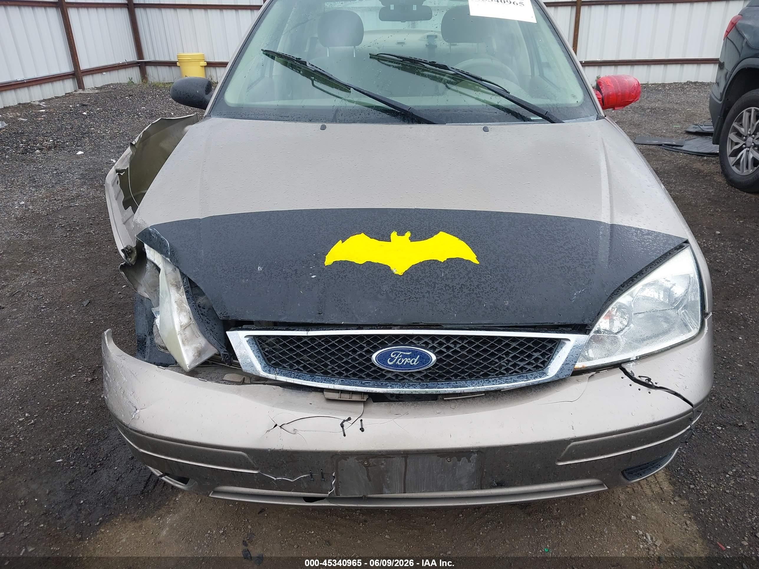 2005 Ford Focus Zx4 Beige vin: 1FAFP34N55W232648