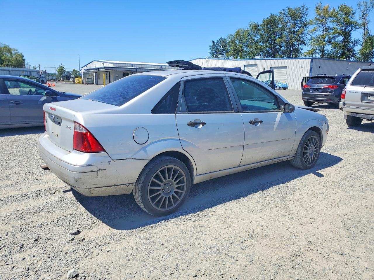 2005 Ford Focus Zx4 Silver vin: 1FAFP34N55W241219