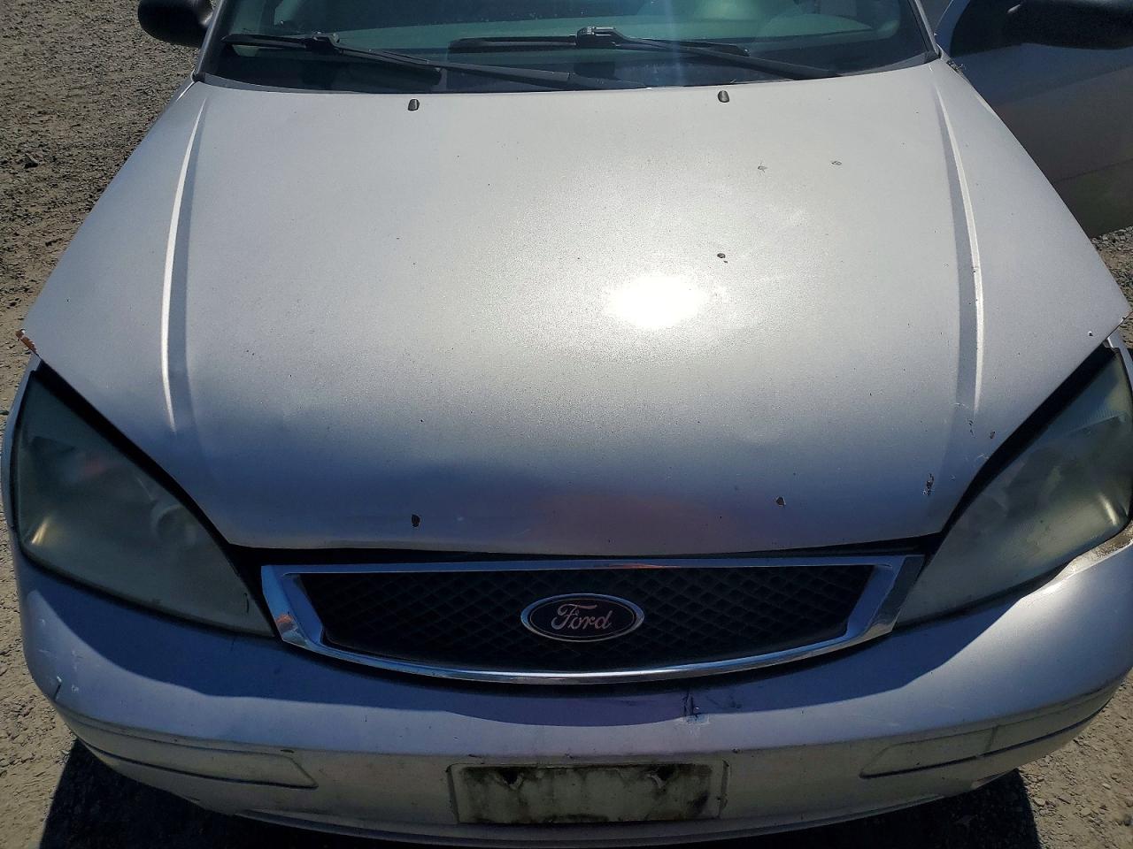 2005 Ford Focus Zx4 Silver vin: 1FAFP34N55W241219