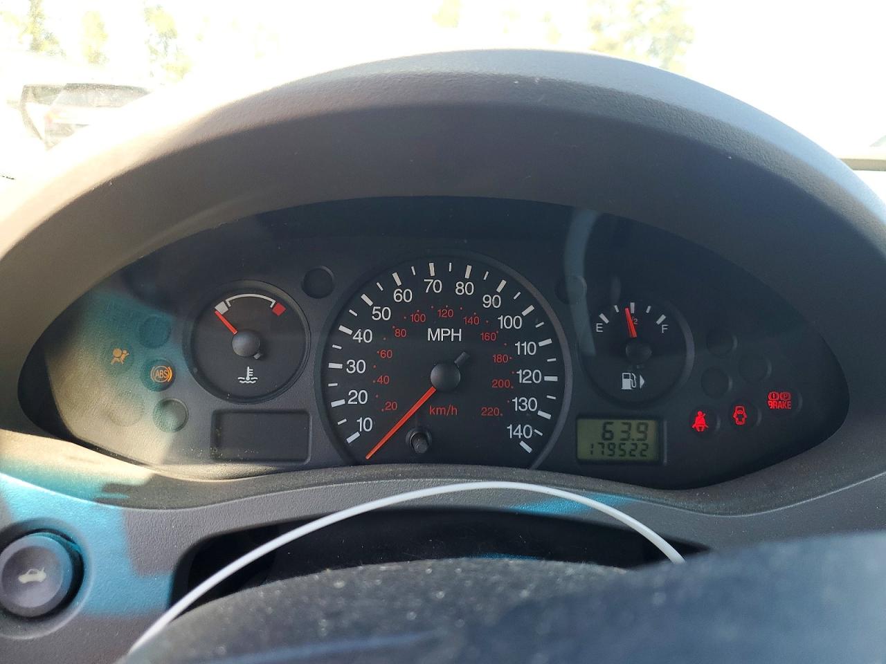 2005 Ford Focus Zx4 Silver vin: 1FAFP34N55W241219