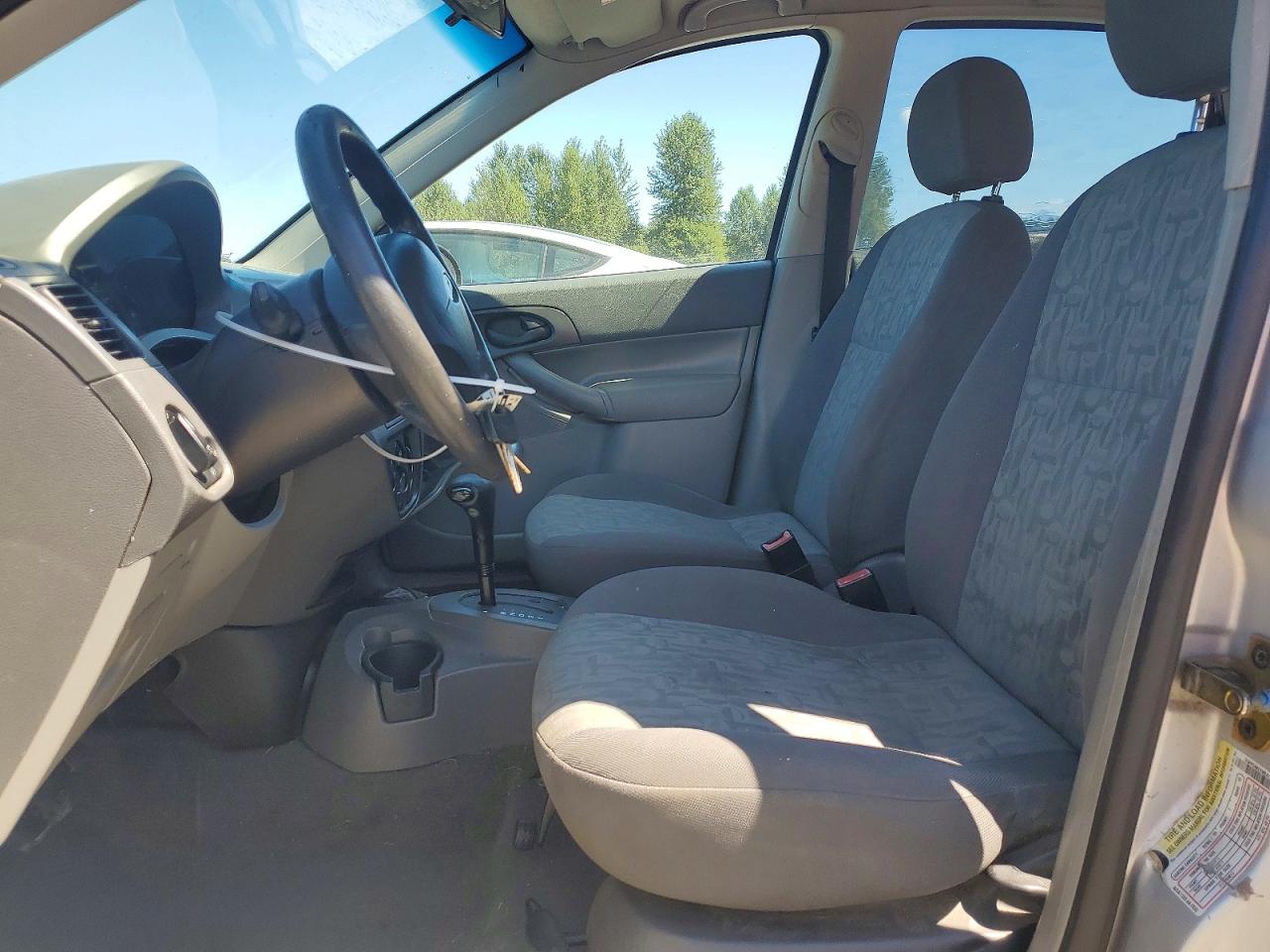 2005 Ford Focus Zx4 Silver vin: 1FAFP34N55W241219