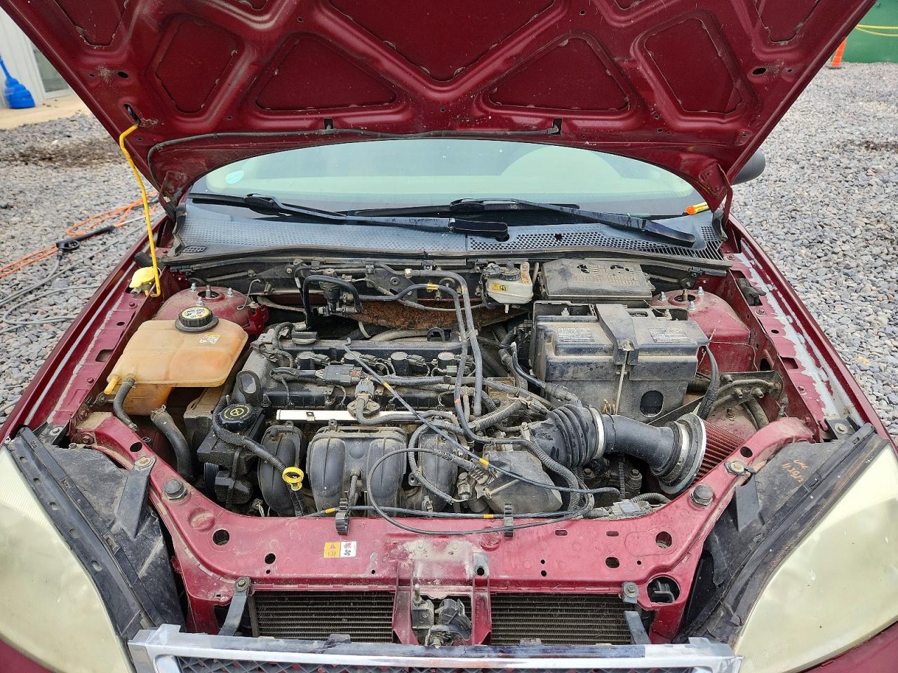 2006 Ford Focus Zx4 Maroon vin: 1FAFP34N56W165258