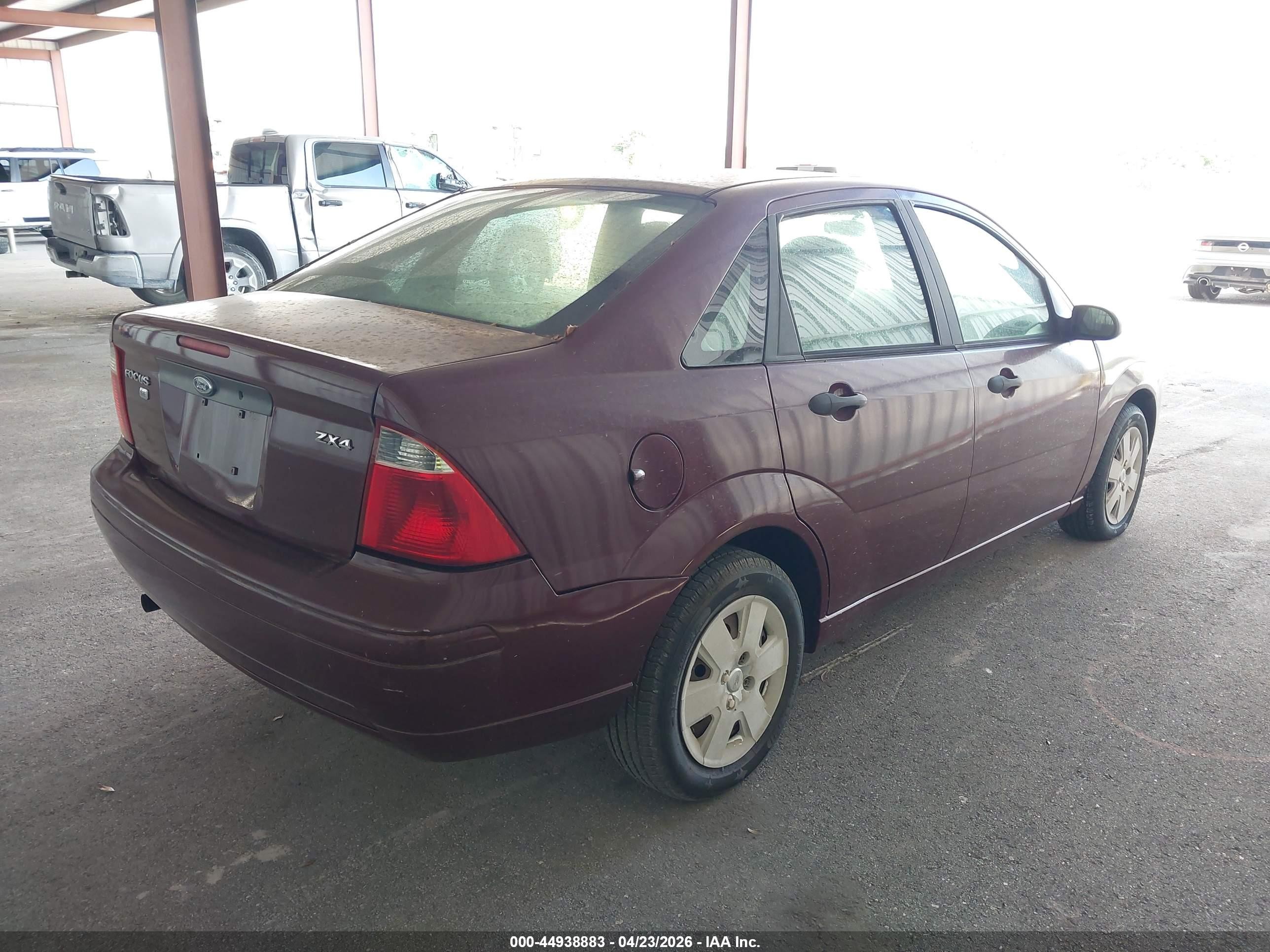 2006 Ford Focus Zx4 Burgundy vin: 1FAFP34N56W172159