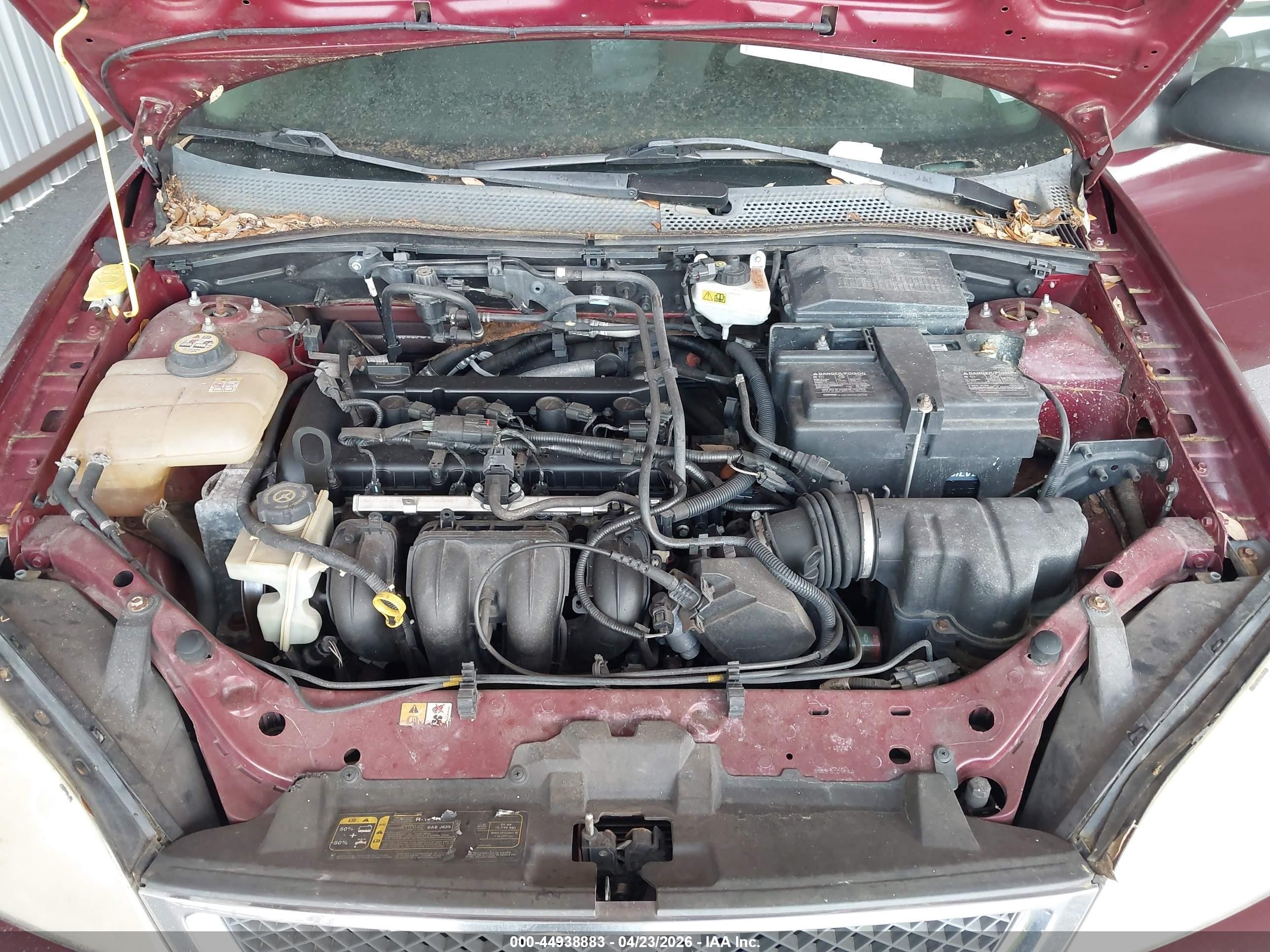 2006 Ford Focus Zx4 Burgundy vin: 1FAFP34N56W172159