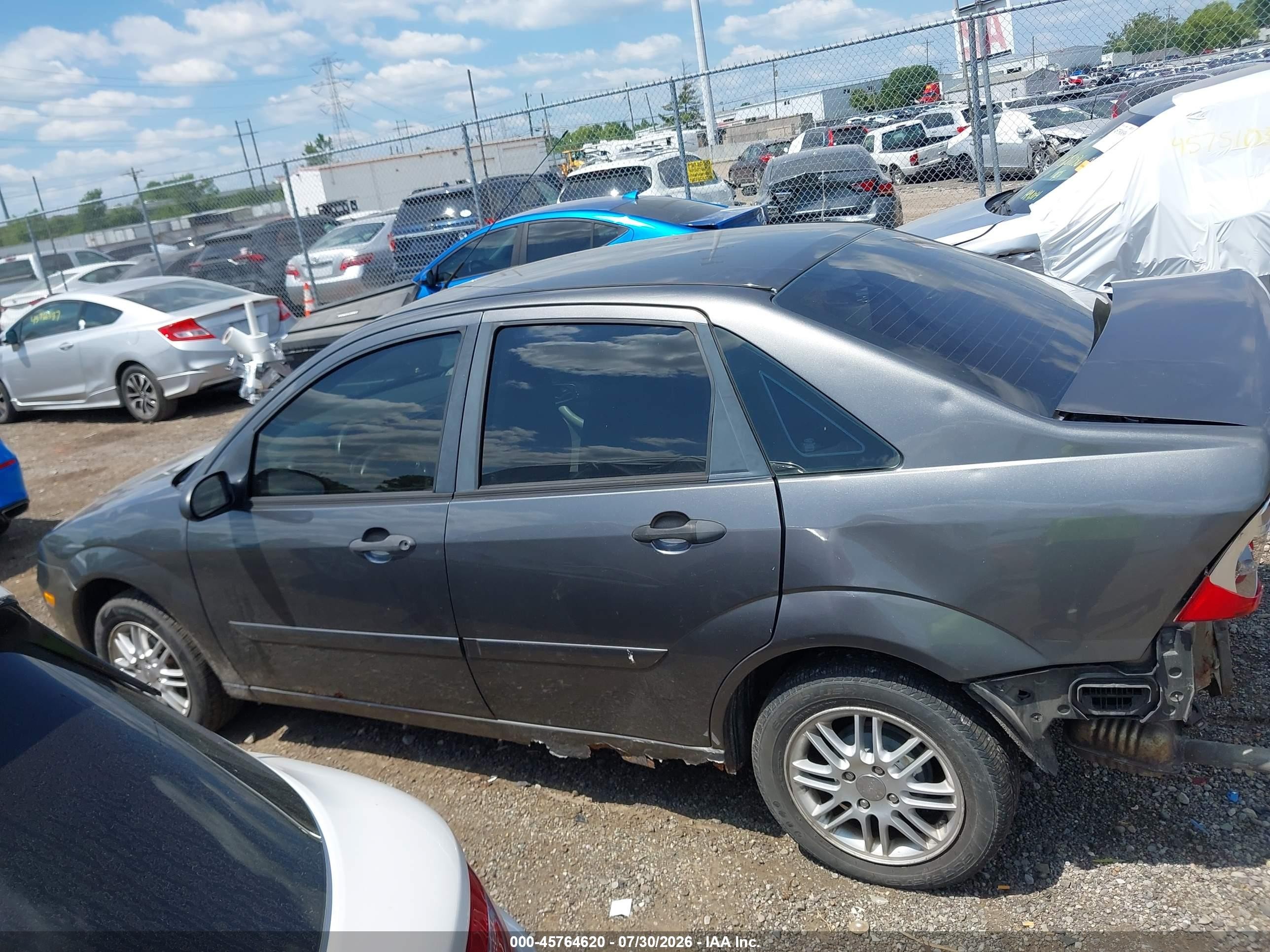 2006 Ford Focus Zx4 Gray vin: 1FAFP34N56W212790