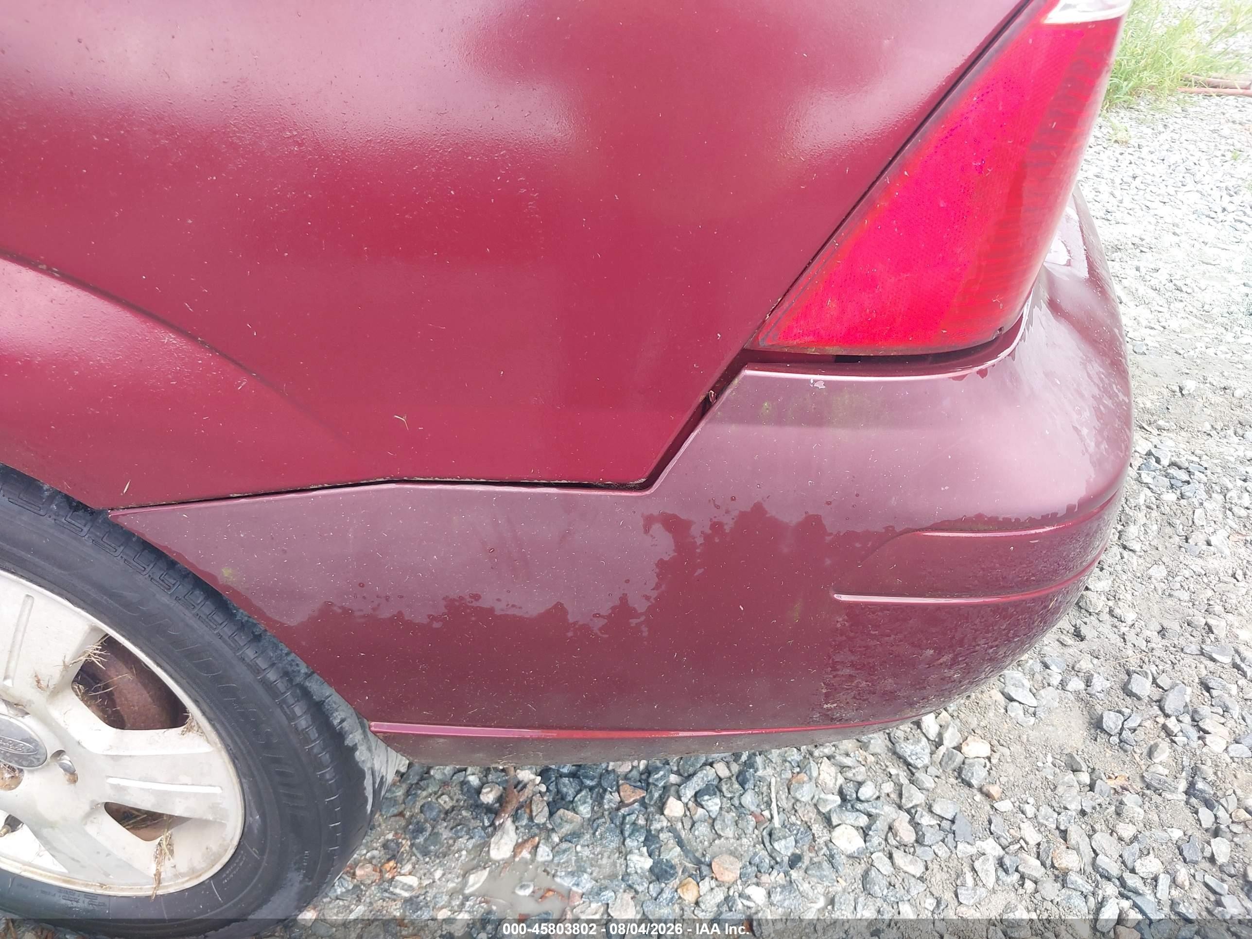 2007 Ford Focus S/se/ses Burgundy vin: 1FAFP34N57W103182