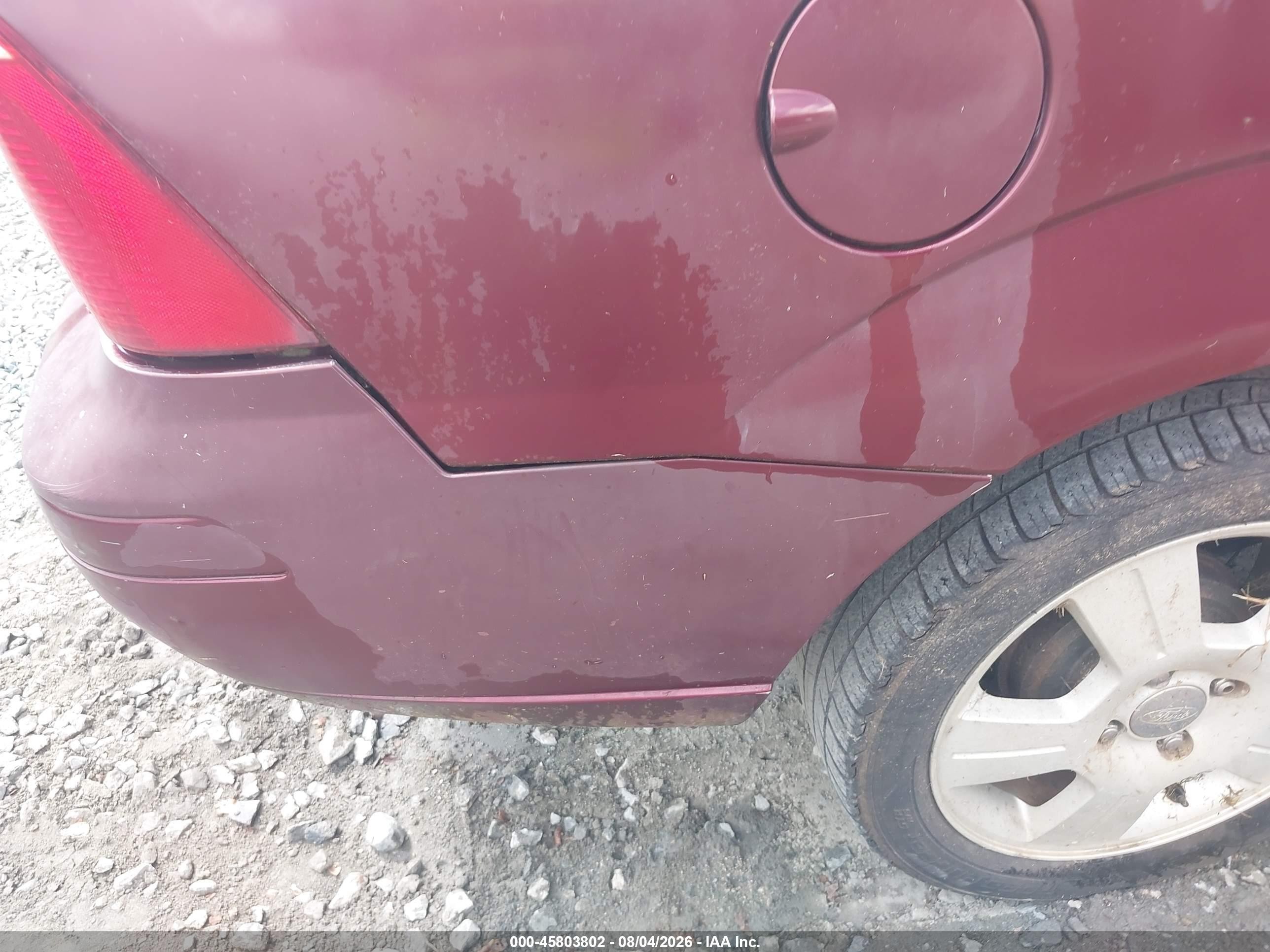 2007 Ford Focus S/se/ses Burgundy vin: 1FAFP34N57W103182