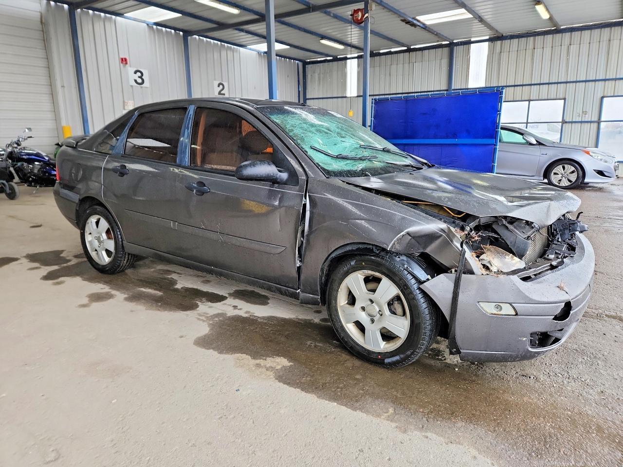 2007 Ford Focus Zx4 Gray vin: 1FAFP34N57W237156