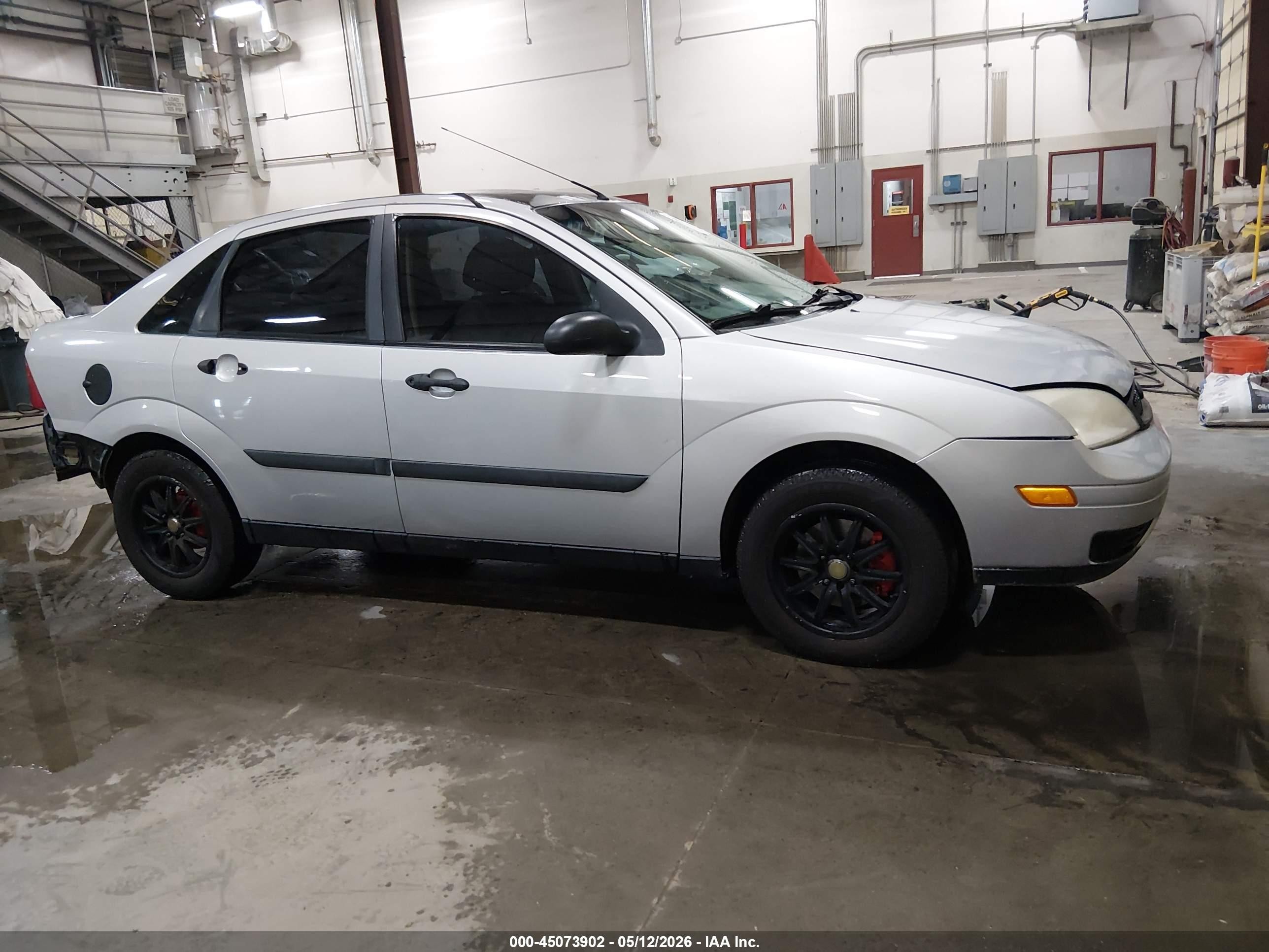 2007 Ford Focus S/se/ses Gray vin: 1FAFP34N57W239151