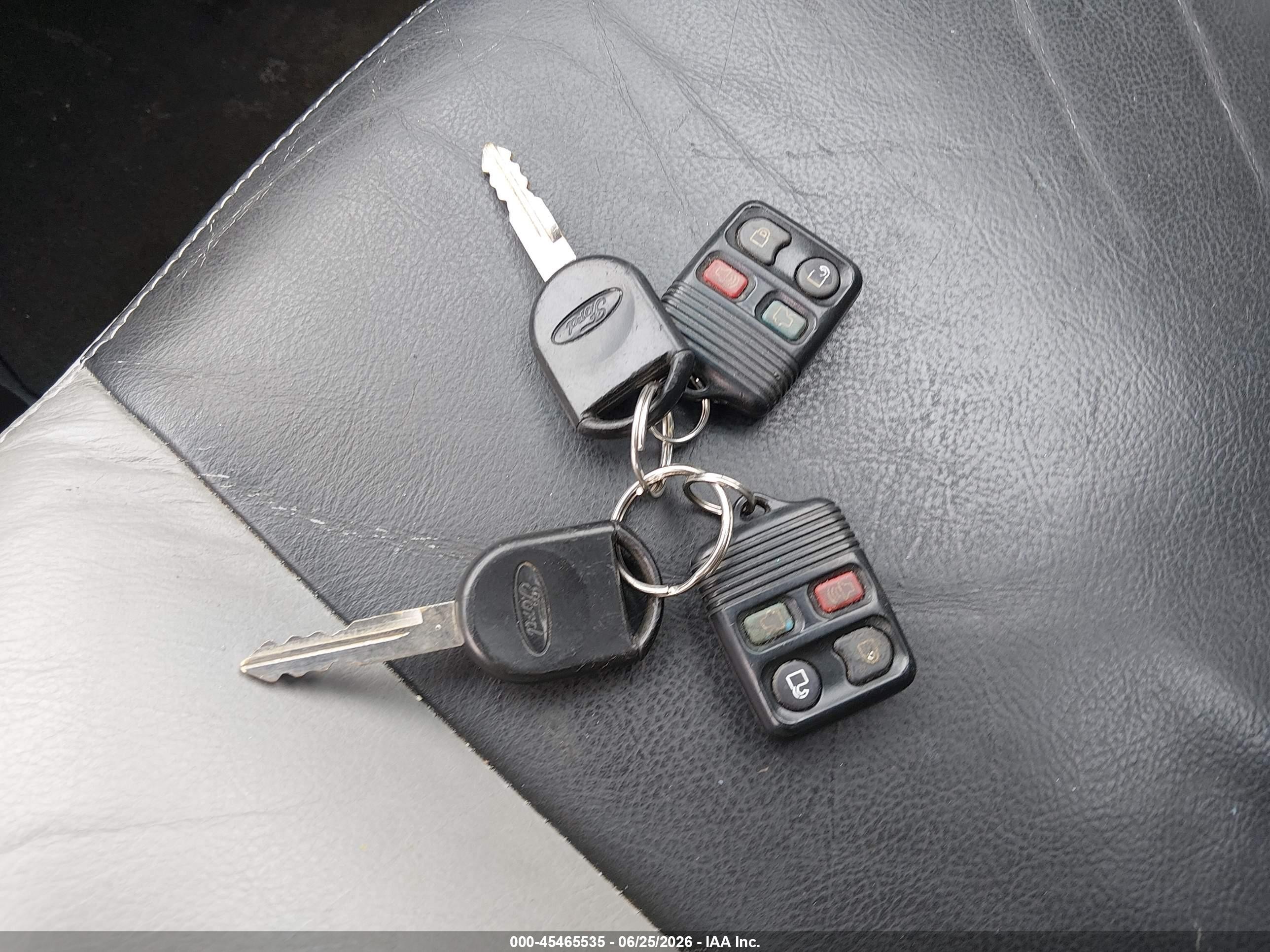 2007 Ford Focus S/se/ses Gray vin: 1FAFP34N57W316603