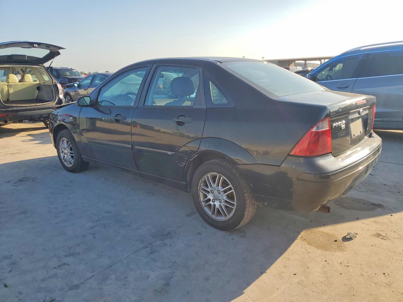 2007 Ford Focus Zx4 Черный vin: 1FAFP34N57W330176