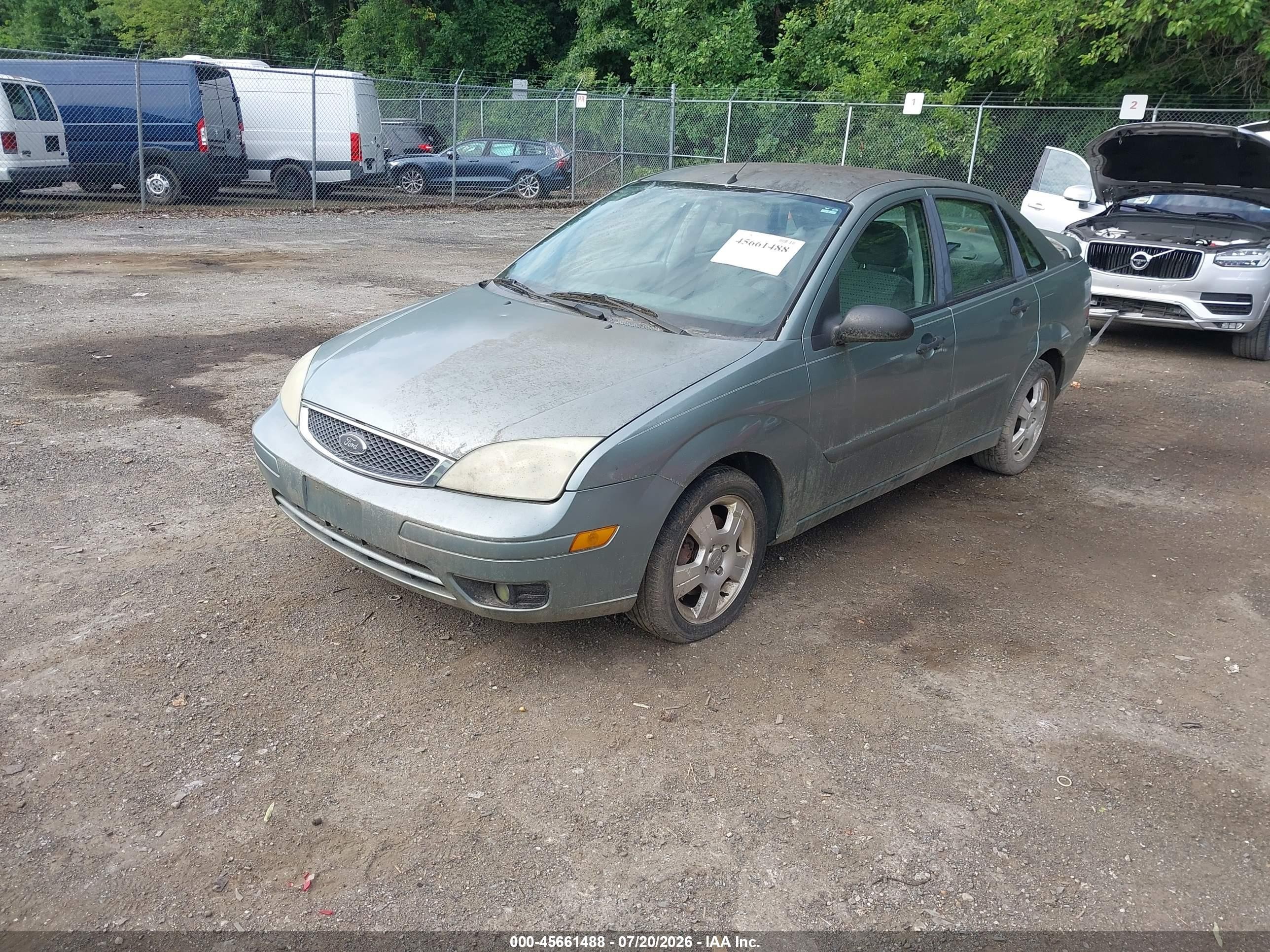2005 Ford Focus Zx4 Gray vin: 1FAFP34N65W148144