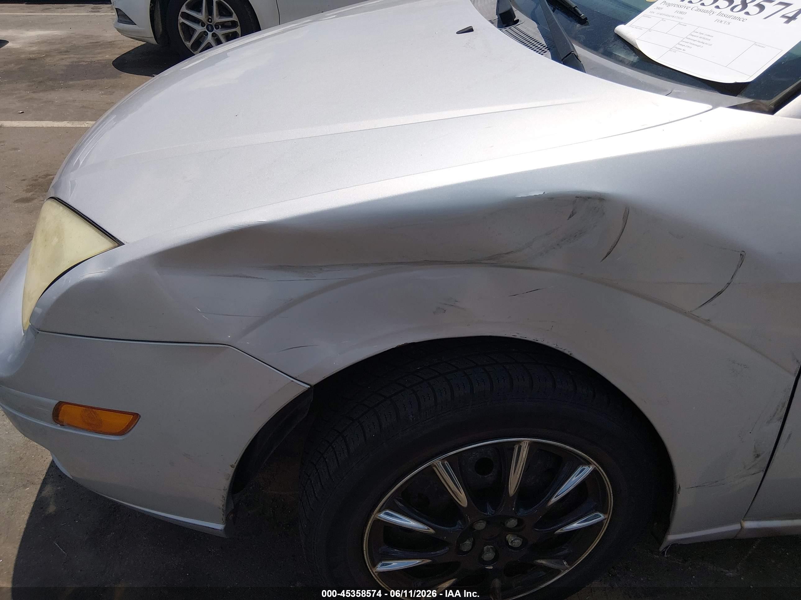 2005 Ford Focus Zx4 Silver vin: 1FAFP34N65W175151