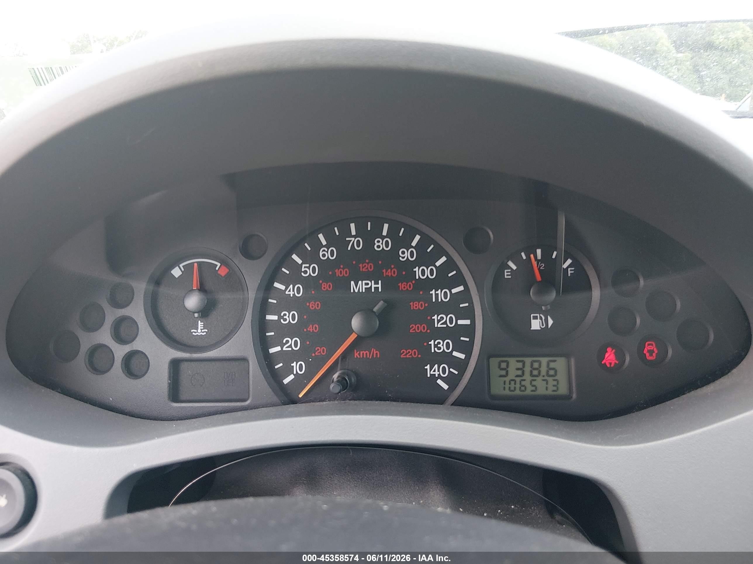 2005 Ford Focus Zx4 Silver vin: 1FAFP34N65W175151