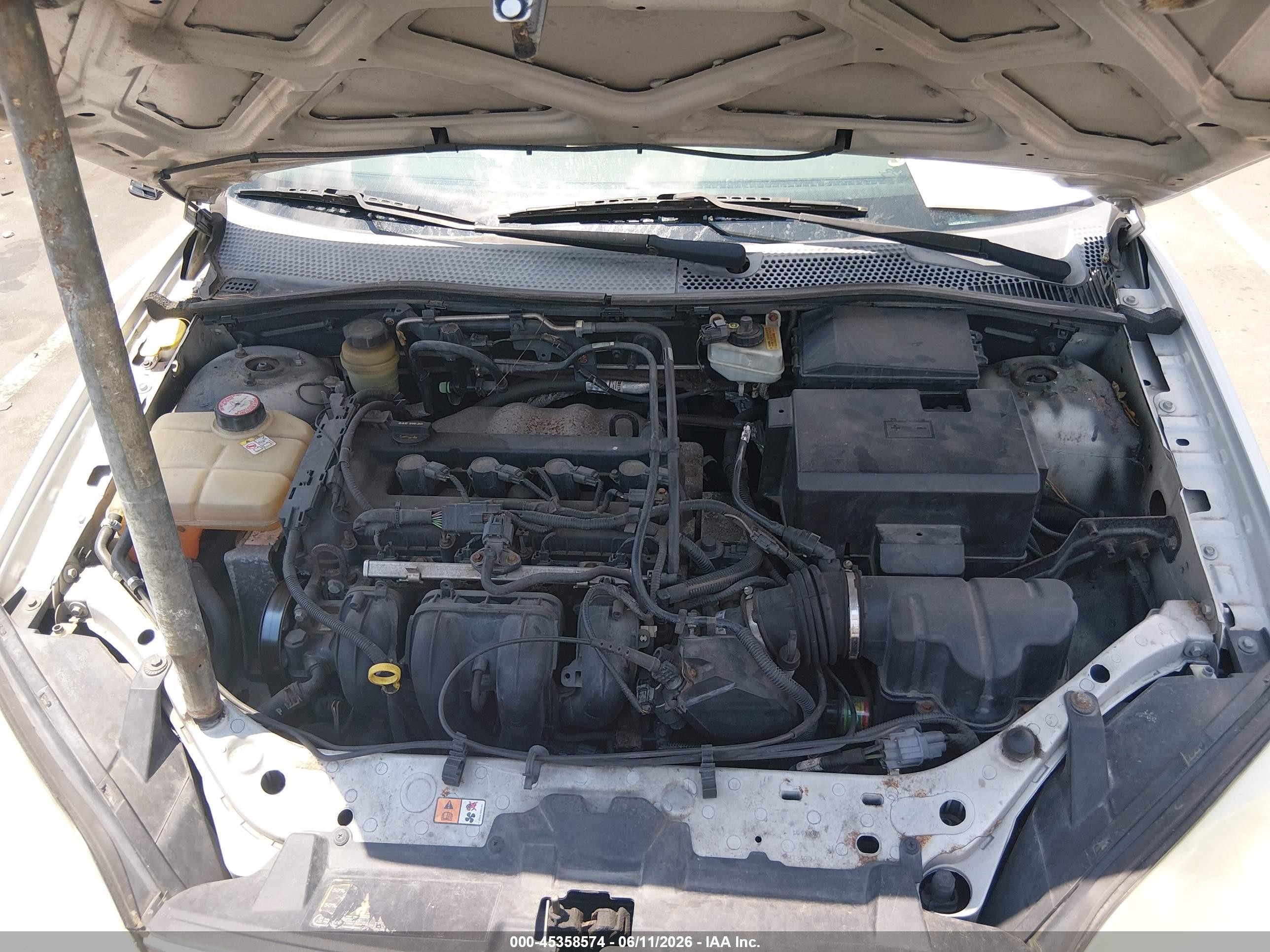 2005 Ford Focus Zx4 Silver vin: 1FAFP34N65W175151