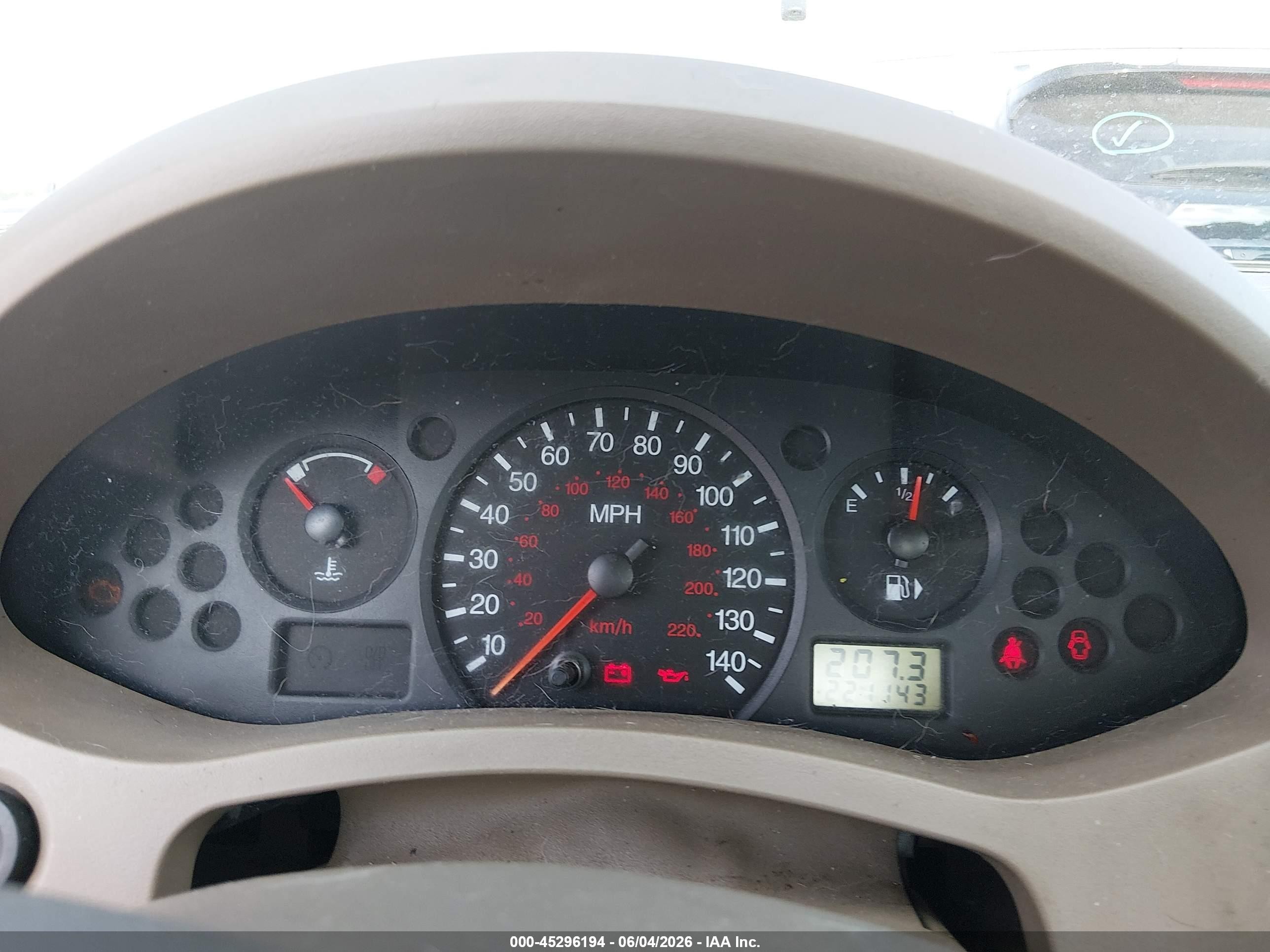 2005 Ford Focus Zx4 Бежевый vin: 1FAFP34N65W179443